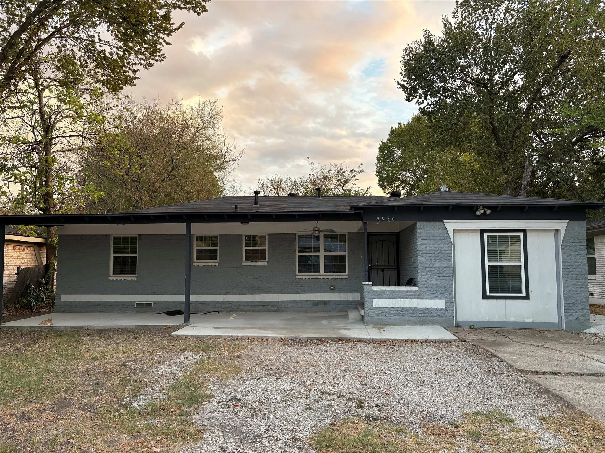 Single Family Residence For Rent in Dallas County , 9550 Castlefield Drive, Dallas, Texas 75227, 4 Bedroom, 2 Bathroom, Garage spaces, 1,172 Sqft, built in 1960, mls#21402064, Real Estate Agent in Dallas, Homes For Rent in Dallas county, Homes For Rent in Dallas, Realtor in Dallas Texas, Real Estate Brokerage Independent Realty Texas, Luminita Cordes Realtor