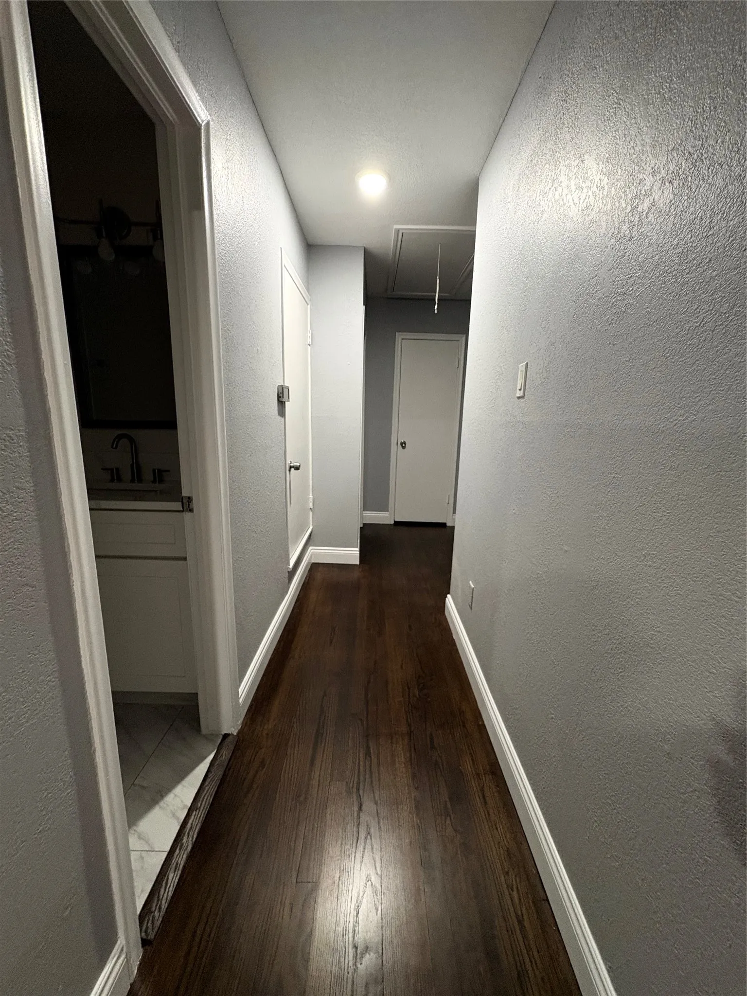 Single Family Residence For Rent in Dallas County , 9550 Castlefield Drive, Dallas, Texas 75227, 4 Bedroom, 2 Bathroom, Garage spaces, 1,172 Sqft, built in 1960, mls#21402064, Real Estate Agent in Dallas, Homes For Rent in Dallas county, Homes For Rent in Dallas, Realtor in Dallas Texas, Real Estate Brokerage Independent Realty Texas, Luminita Cordes Realtor