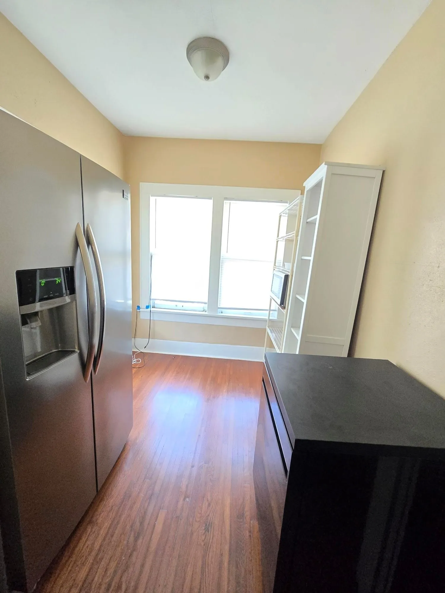 Single Family Residence For Sale in Tarrant County , 320 Emma Street, Fort Worth, Texas 76111, 2 Bedroom, 1 Bathroom, 1 Garage spaces, 1,384 Sqft, built in 1928, mls#21390320, Real Estate Agent in Fort Worth, Homes For Sale in Tarrant county, Homes For Sale in Fort Worth, Realtor in Fort Worth Texas, Real Estate Brokerage Independent Realty Texas, Luminita Cordes Realtor