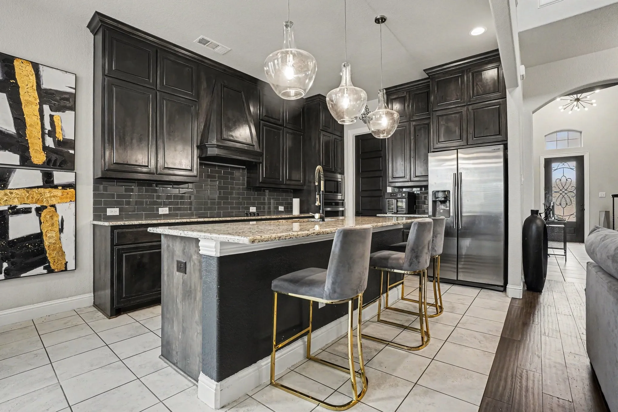 Single Family Residence For Sale in Ellis County , 504 Stillwater Drive, Waxahachie, Texas 75165, 4 Bedroom, 4 Bathroom, 3 Garage spaces, 3,404 Sqft, built in 2018, mls#21399878, Real Estate Agent in Waxahachie, Homes For Sale in Ellis county, Homes For Sale in Waxahachie, Realtor in Waxahachie Texas, Real Estate Brokerage Independent Realty Texas, Luminita Cordes Realtor