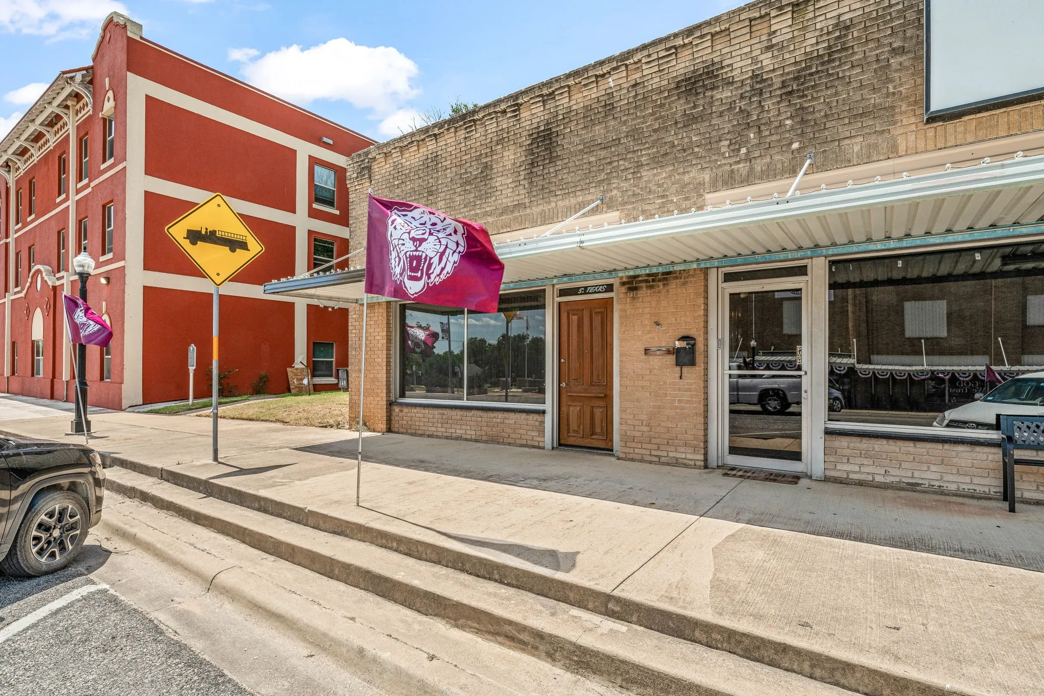 Retail For Sale in Comanche County , 140 S Texas Street, De Leon, Texas 76444, 0, 0, Garage spaces, 0 Sqft, built in 1920, mls#21401035, Real Estate Agent in De Leon, Homes For Sale in Comanche county, Homes For Sale in De Leon, Realtor in De Leon Texas, Real Estate Brokerage Independent Realty Texas, Luminita Cordes Realtor