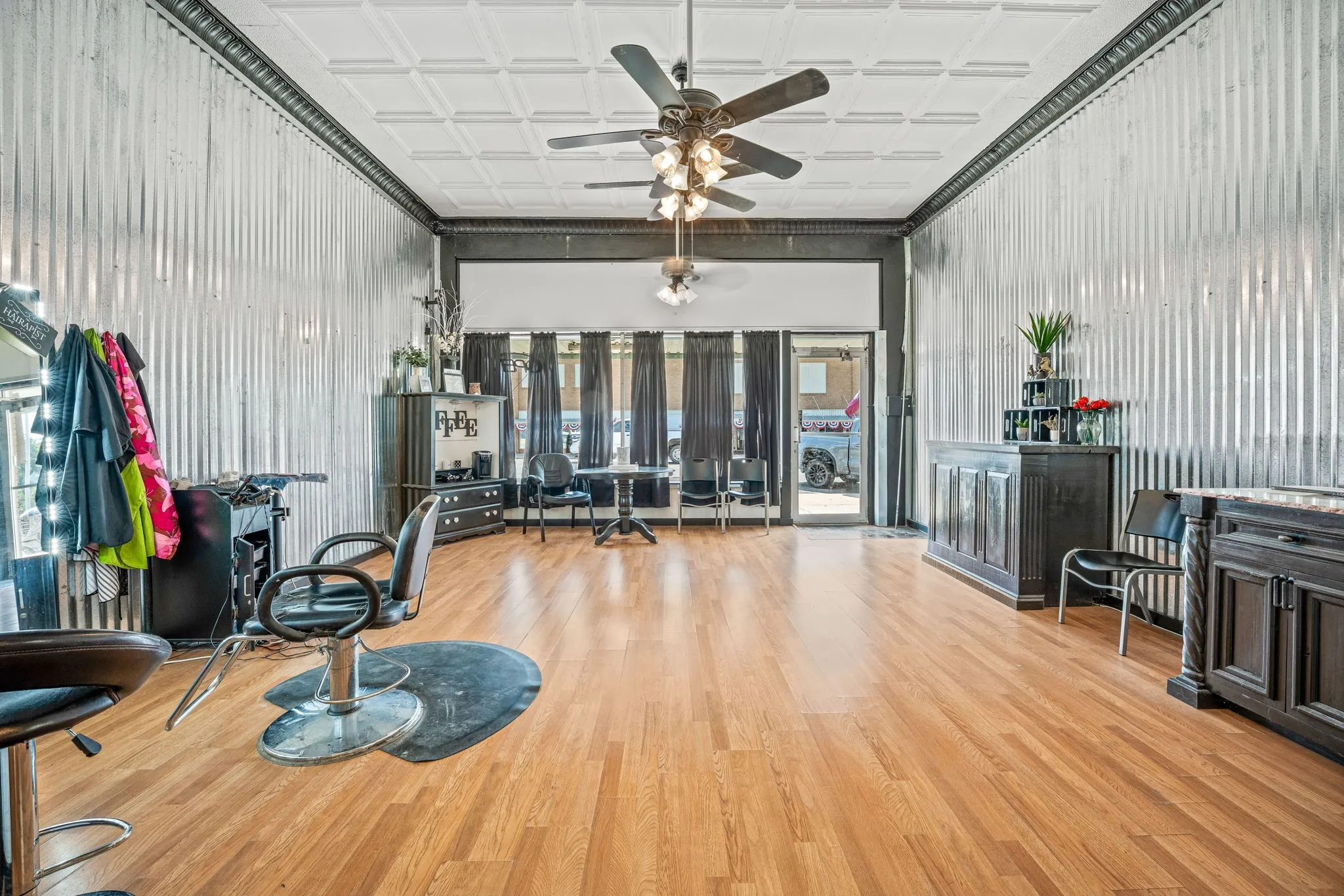 Retail For Sale in Comanche County , 140 S Texas Street, De Leon, Texas 76444, 0, 0, Garage spaces, 0 Sqft, built in 1920, mls#21401035, Real Estate Agent in De Leon, Homes For Sale in Comanche county, Homes For Sale in De Leon, Realtor in De Leon Texas, Real Estate Brokerage Independent Realty Texas, Luminita Cordes Realtor