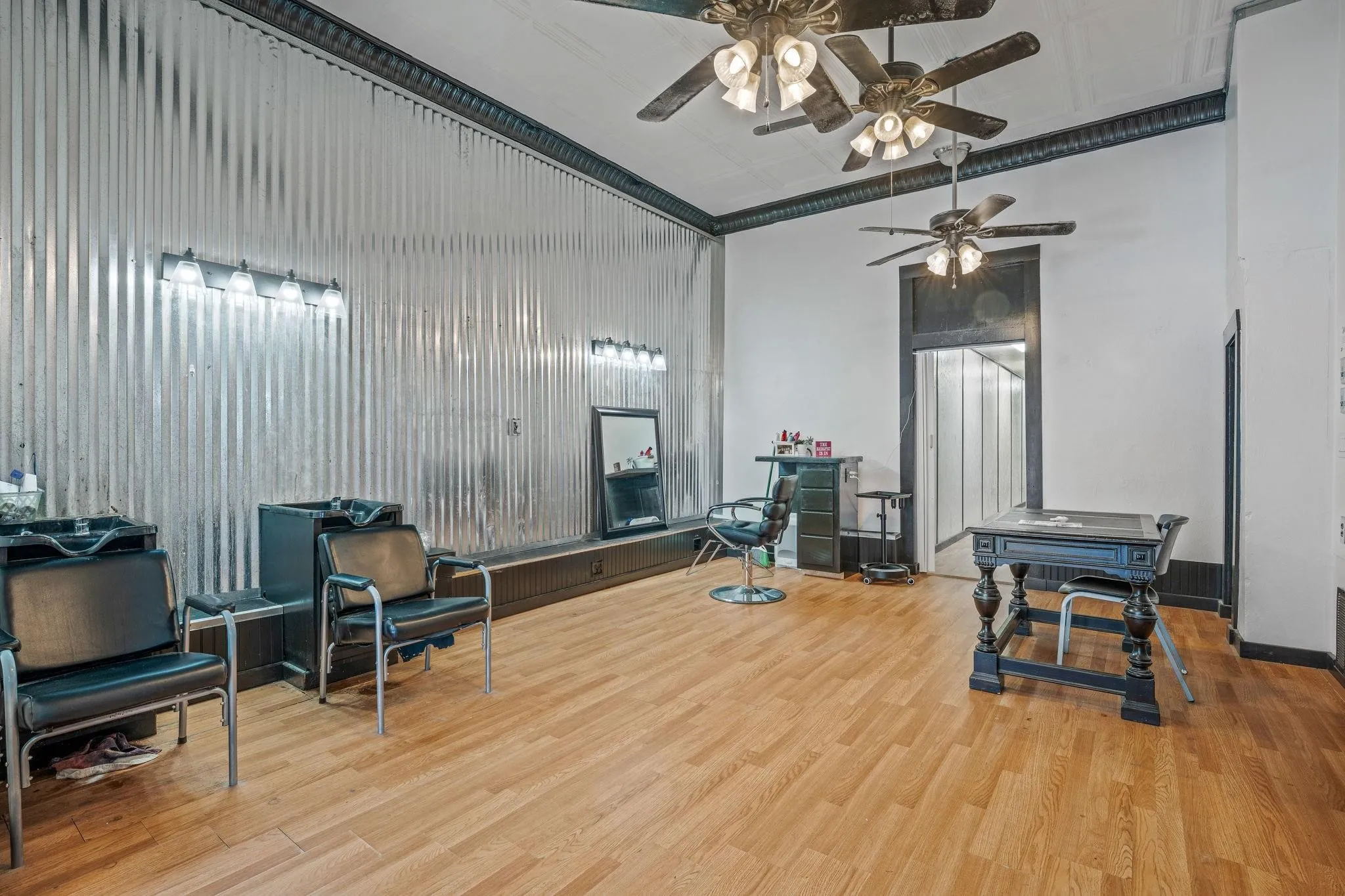 Retail For Sale in Comanche County , 140 S Texas Street, De Leon, Texas 76444, 0, 0, Garage spaces, 0 Sqft, built in 1920, mls#21401035, Real Estate Agent in De Leon, Homes For Sale in Comanche county, Homes For Sale in De Leon, Realtor in De Leon Texas, Real Estate Brokerage Independent Realty Texas, Luminita Cordes Realtor