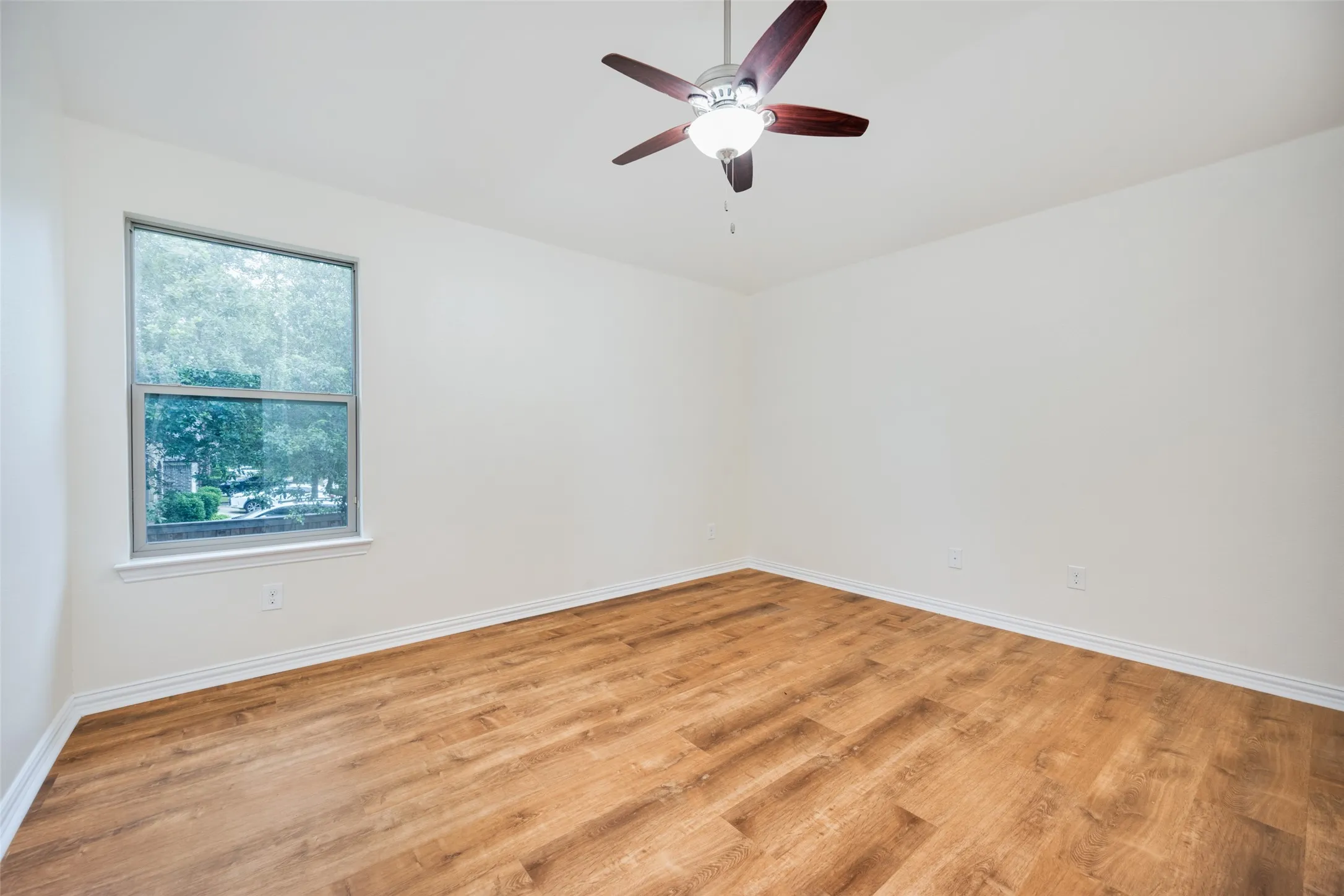 Single Family Residence For Rent in Denton County , 342 Manchester Drive, Roanoke, Texas 76262, 4 Bedroom, 4 Bathroom, 2 Garage spaces, 3,653 Sqft, built in 2011, mls#21402187, Real Estate Agent in Roanoke, Homes For Rent in Denton county, Homes For Rent in Roanoke, Realtor in Roanoke Texas, Real Estate Brokerage Independent Realty Texas, Luminita Cordes Realtor