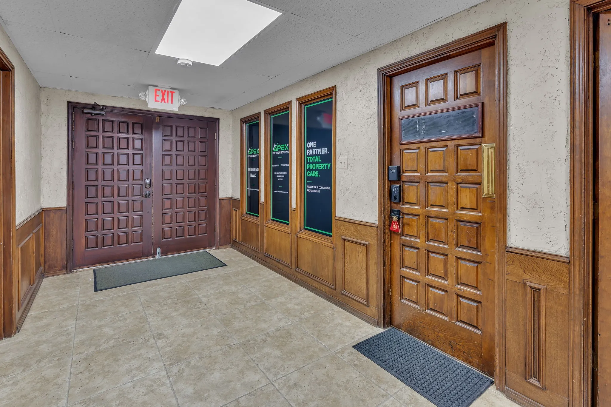 Office For Rent in Tarrant County , 2020 W Northwest Highway 116, Grapevine, Texas 76051, 0, 0, Garage spaces, 0 Sqft, built in 1979, mls#21402157, Real Estate Agent in Grapevine, Homes For Rent in Tarrant county, Homes For Rent in Grapevine, Realtor in Grapevine Texas, Real Estate Brokerage Independent Realty Texas, Luminita Cordes Realtor
