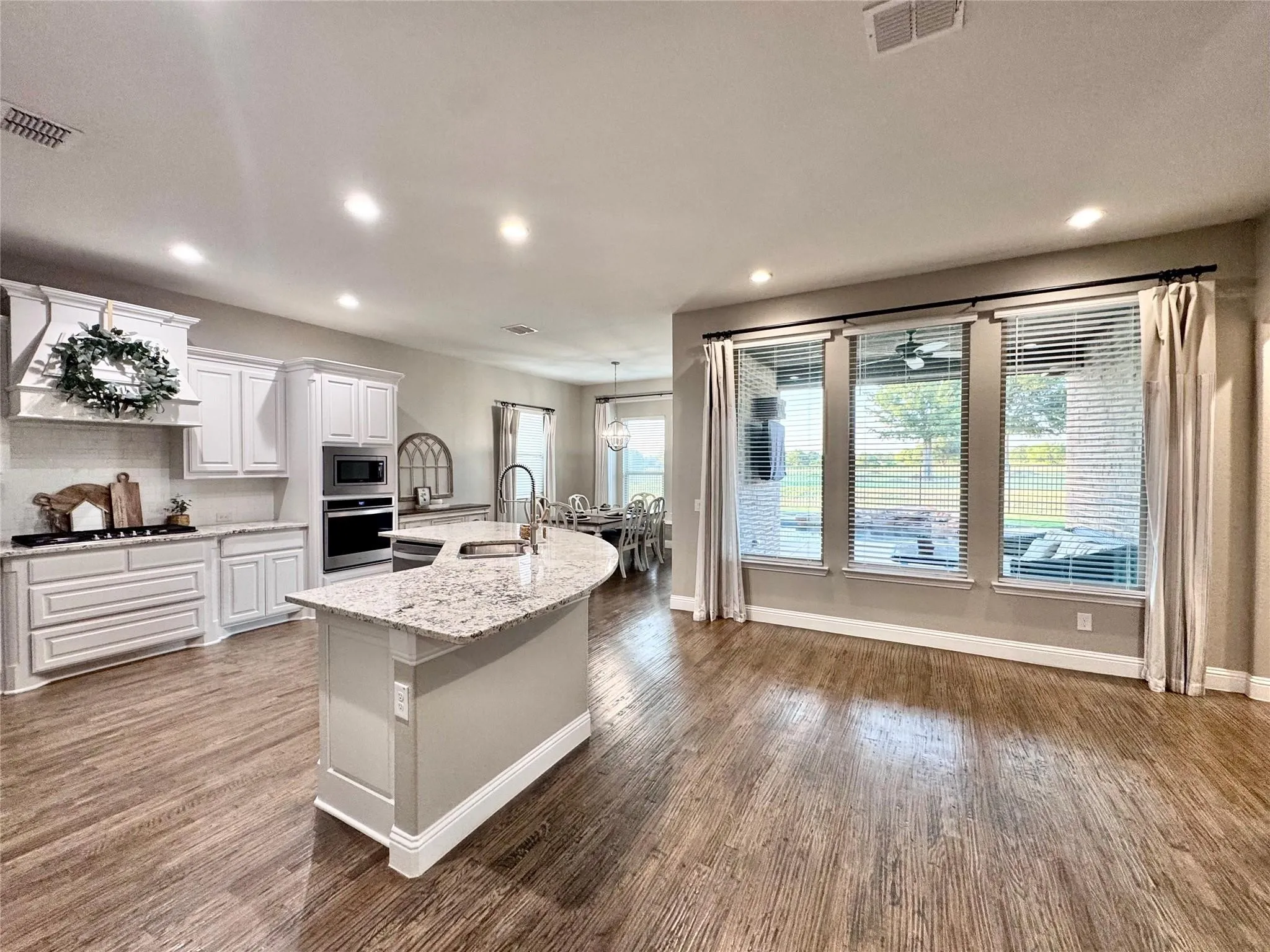 Single Family Residence For Sale in Rockwall County , 2429 San Marcos Drive, Royse City, Texas 75189, 4 Bedroom, 2 Bathroom, 3 Garage spaces, 2,268 Sqft, built in 2018, mls#21399750, Real Estate Agent in Royse City, Homes For Sale in Rockwall county, Homes For Sale in Royse City, Realtor in Royse City Texas, Real Estate Brokerage Independent Realty Texas, Luminita Cordes Realtor