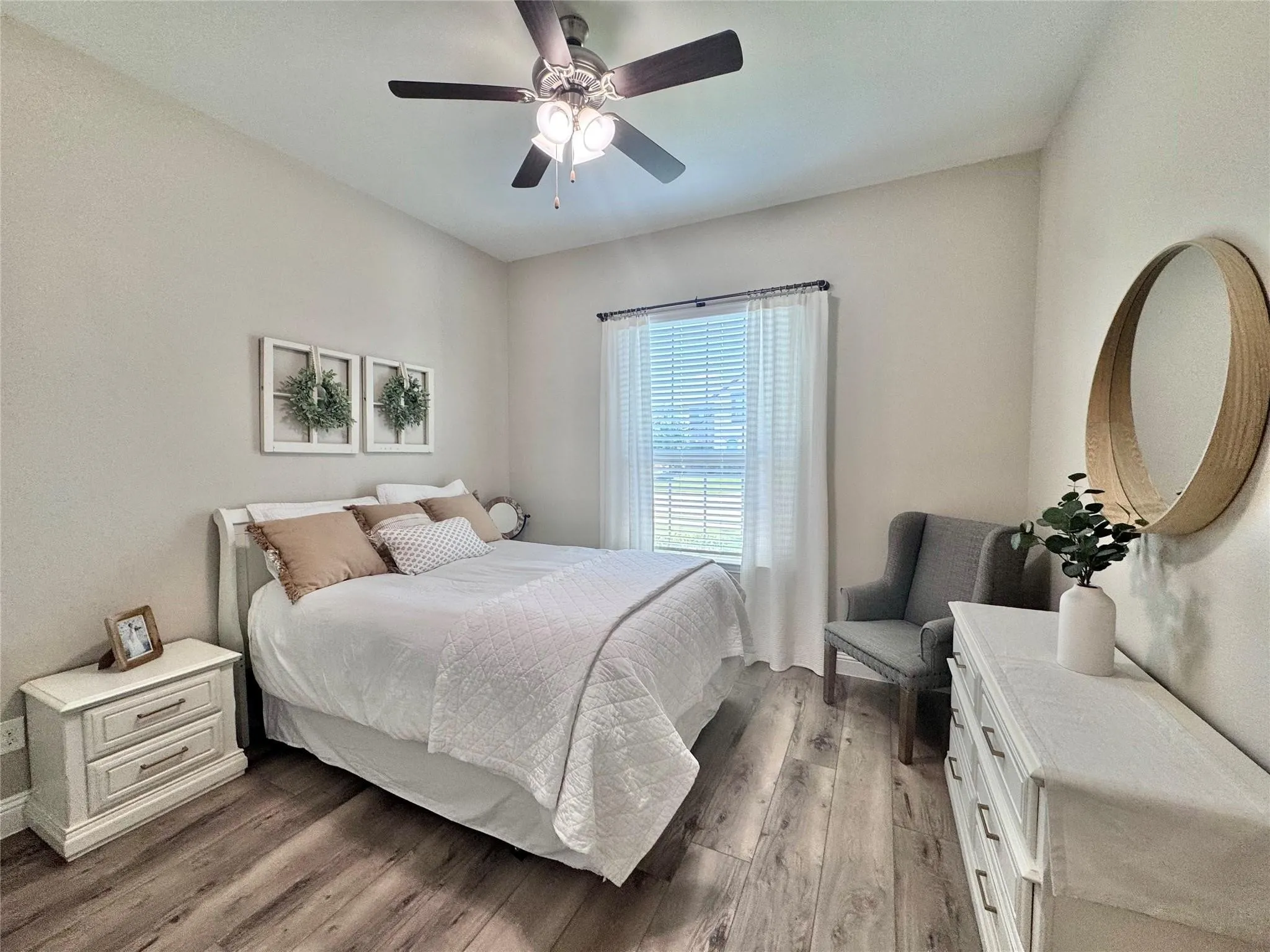 Single Family Residence For Sale in Rockwall County , 2429 San Marcos Drive, Royse City, Texas 75189, 4 Bedroom, 2 Bathroom, 3 Garage spaces, 2,268 Sqft, built in 2018, mls#21399750, Real Estate Agent in Royse City, Homes For Sale in Rockwall county, Homes For Sale in Royse City, Realtor in Royse City Texas, Real Estate Brokerage Independent Realty Texas, Luminita Cordes Realtor