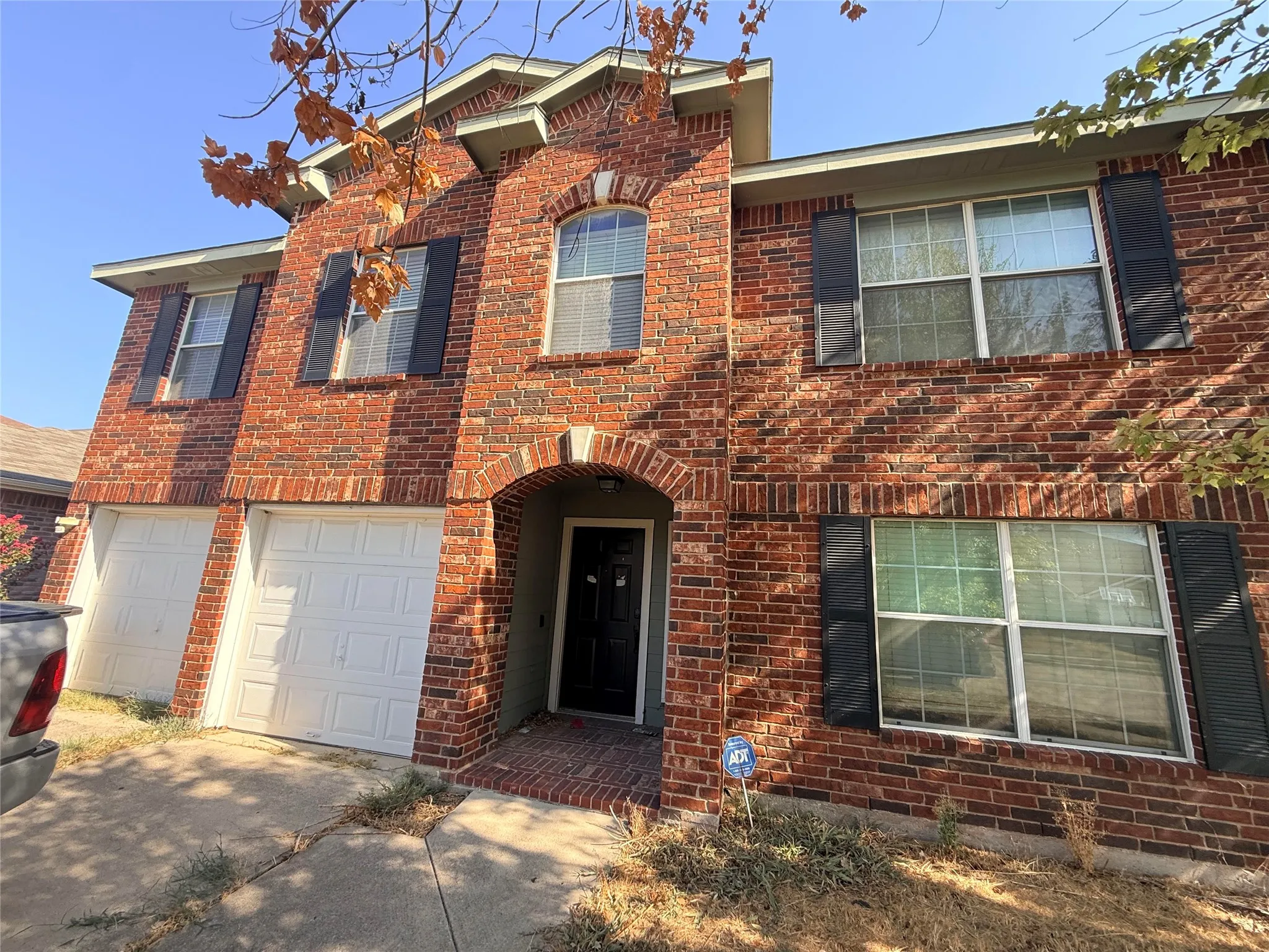 Single Family Residence For Sale in Tarrant County , 812 Jockey Club Lane, Fort Worth, Texas 76179, 4 Bedroom, 3 Bathroom, 2 Garage spaces, 2,391 Sqft, built in 2002, mls#21402204, Real Estate Agent in Fort Worth, Homes For Sale in Tarrant county, Homes For Sale in Fort Worth, Realtor in Fort Worth Texas, Real Estate Brokerage Independent Realty Texas, Luminita Cordes Realtor