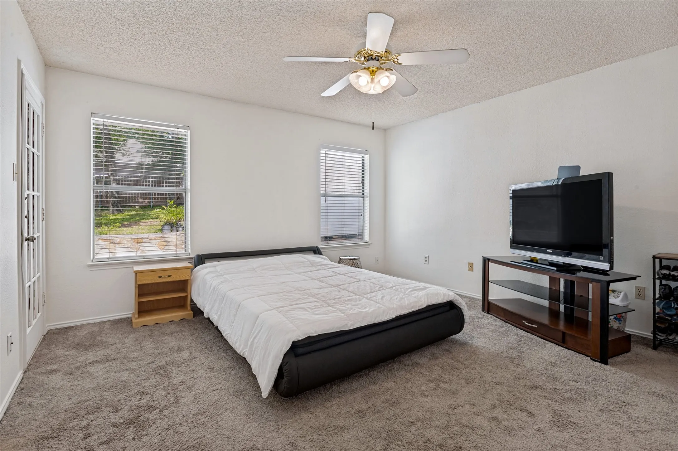 Single Family Residence For Rent in Tarrant County , 4108 Sunday Hill Drive, Arlington, Texas 76016, 3 Bedroom, 2 Bathroom, 2 Garage spaces, 1,284 Sqft, built in 1983, mls#21402205, Real Estate Agent in Arlington, Homes For Rent in Tarrant county, Homes For Rent in Arlington, Realtor in Arlington Texas, Real Estate Brokerage Independent Realty Texas, Luminita Cordes Realtor