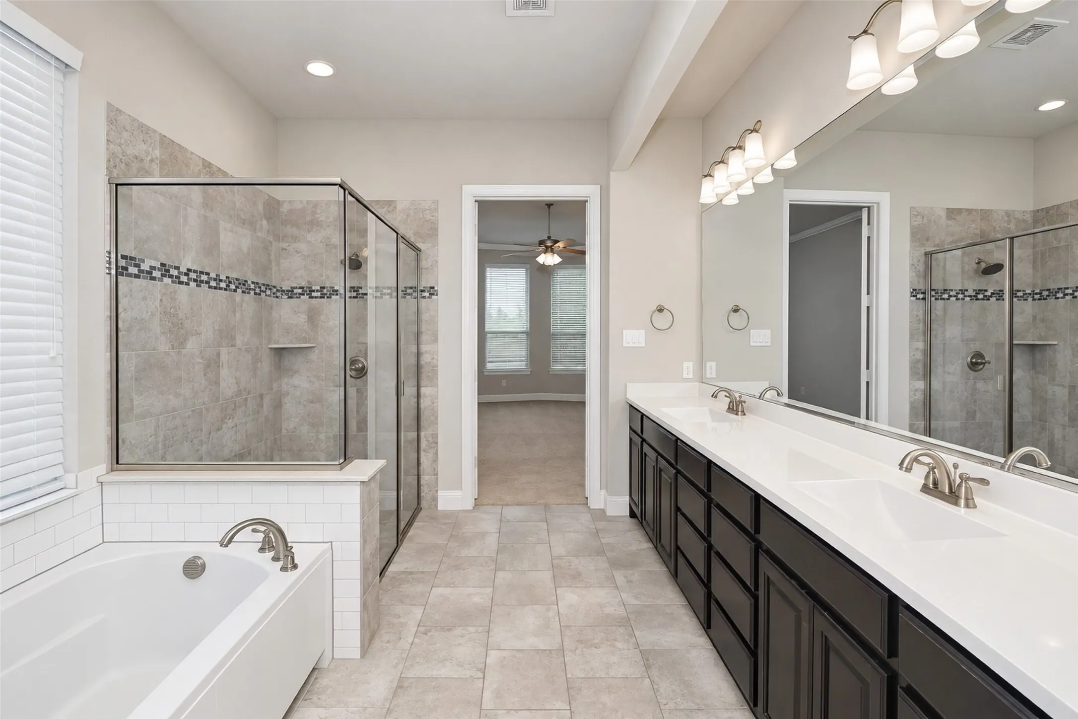 Single Family Residence For Rent in Tarrant County , 403 Morning Glory Lane, Mansfield, Texas 76063, 3 Bedroom, 2 Bathroom, 2 Garage spaces, 2,005 Sqft, built in 2017, mls#21376401, Real Estate Agent in Mansfield, Homes For Rent in Tarrant county, Homes For Rent in Mansfield, Realtor in Mansfield Texas, Real Estate Brokerage Independent Realty Texas, Luminita Cordes Realtor