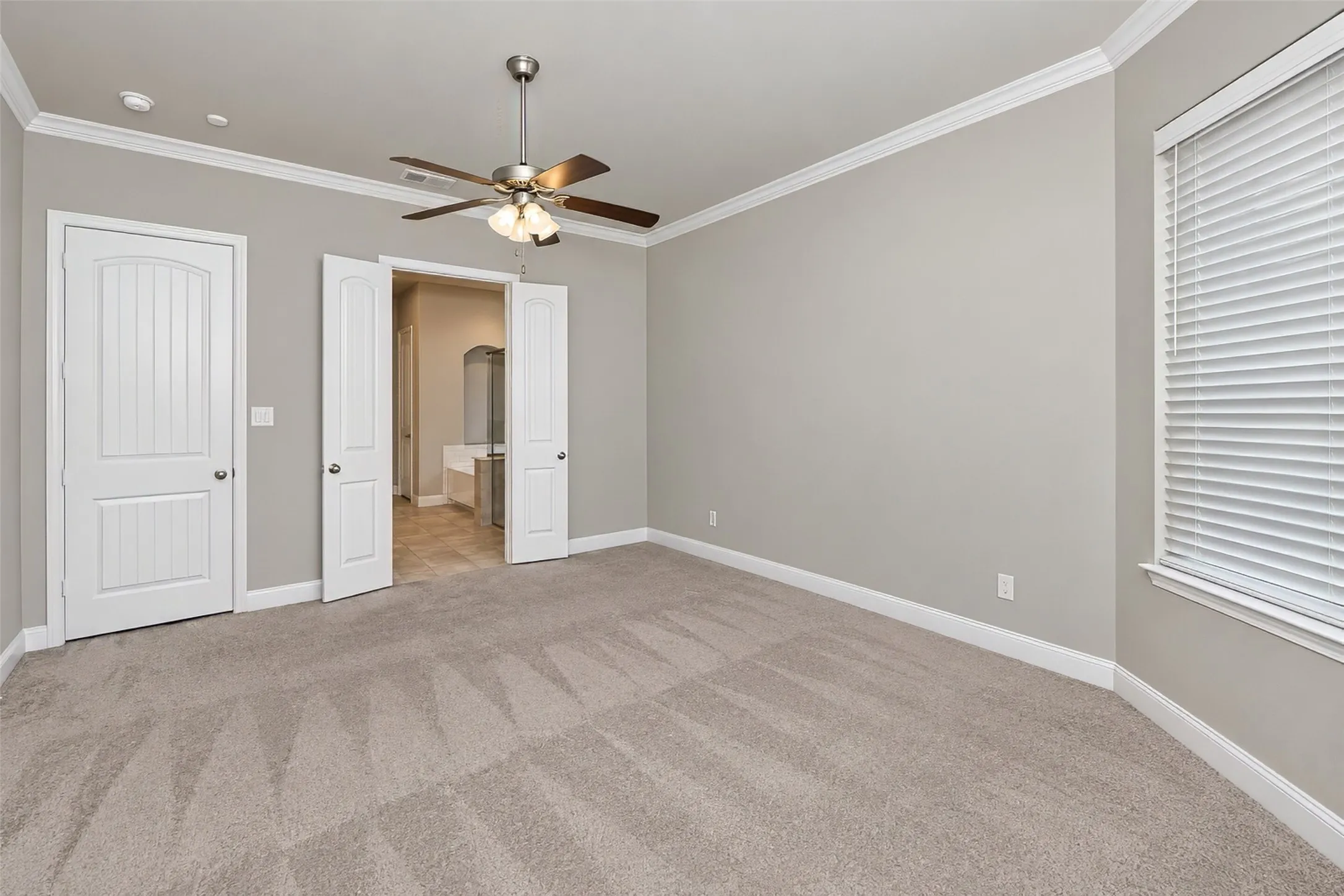 Single Family Residence For Rent in Tarrant County , 403 Morning Glory Lane, Mansfield, Texas 76063, 3 Bedroom, 2 Bathroom, 2 Garage spaces, 2,005 Sqft, built in 2017, mls#21376401, Real Estate Agent in Mansfield, Homes For Rent in Tarrant county, Homes For Rent in Mansfield, Realtor in Mansfield Texas, Real Estate Brokerage Independent Realty Texas, Luminita Cordes Realtor
