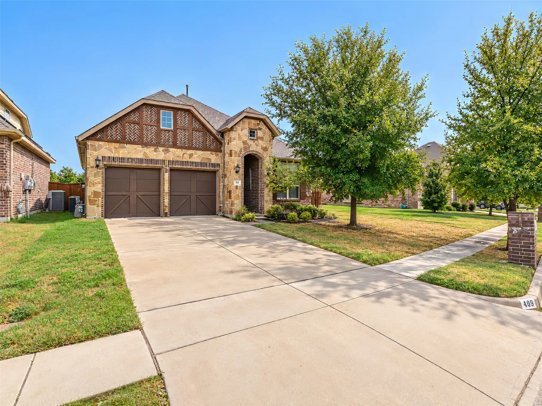 Single Family Residence For Rent in Tarrant County , 403 Morning Glory Lane, Mansfield, Texas 76063, 3 Bedroom, 2 Bathroom, 2 Garage spaces, 2,005 Sqft, built in 2017, mls#21376401, Real Estate Agent in Mansfield, Homes For Rent in Tarrant county, Homes For Rent in Mansfield, Realtor in Mansfield Texas, Real Estate Brokerage Independent Realty Texas, Luminita Cordes Realtor