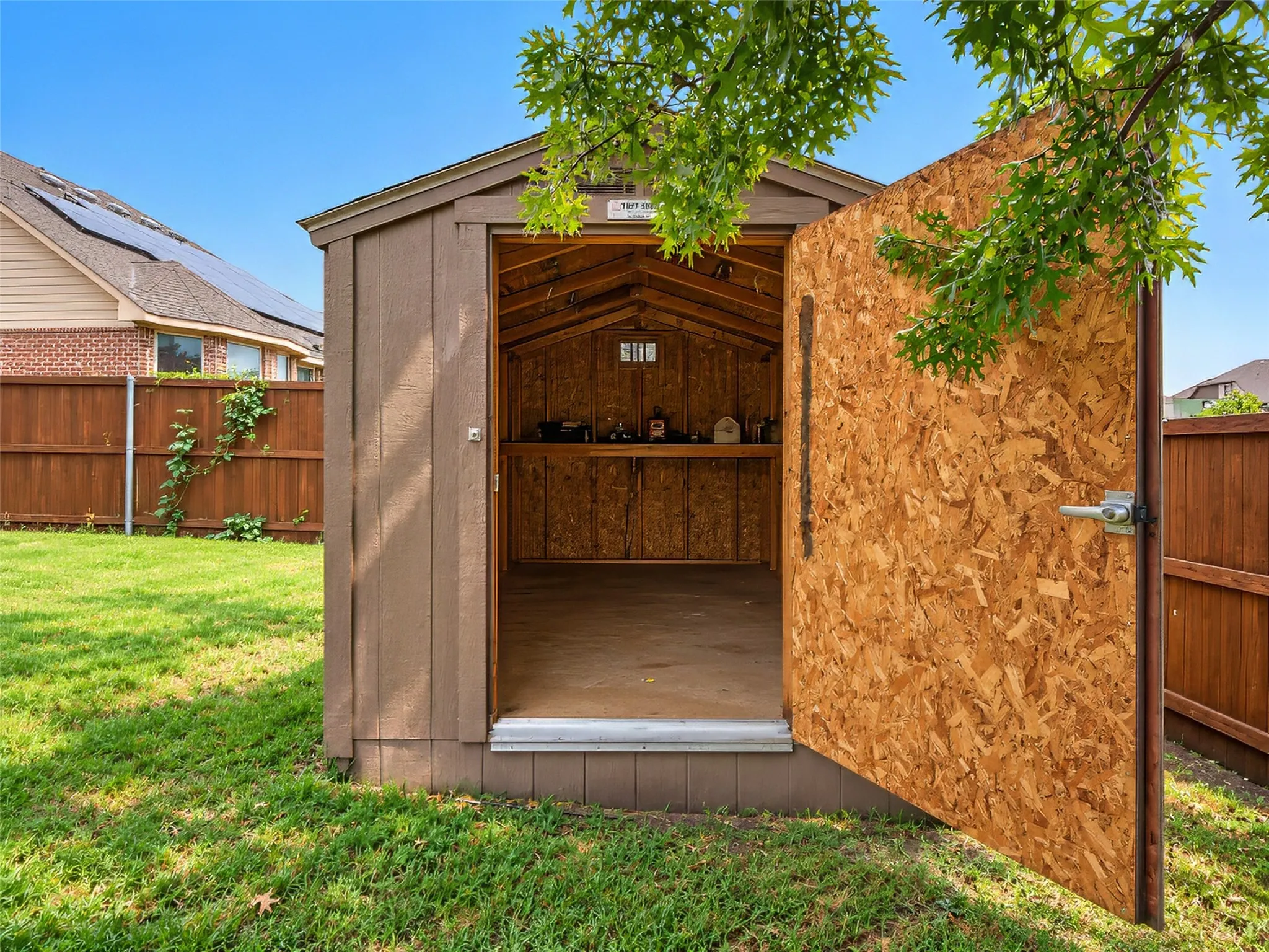Single Family Residence For Rent in Tarrant County , 403 Morning Glory Lane, Mansfield, Texas 76063, 3 Bedroom, 2 Bathroom, 2 Garage spaces, 2,005 Sqft, built in 2017, mls#21376401, Real Estate Agent in Mansfield, Homes For Rent in Tarrant county, Homes For Rent in Mansfield, Realtor in Mansfield Texas, Real Estate Brokerage Independent Realty Texas, Luminita Cordes Realtor