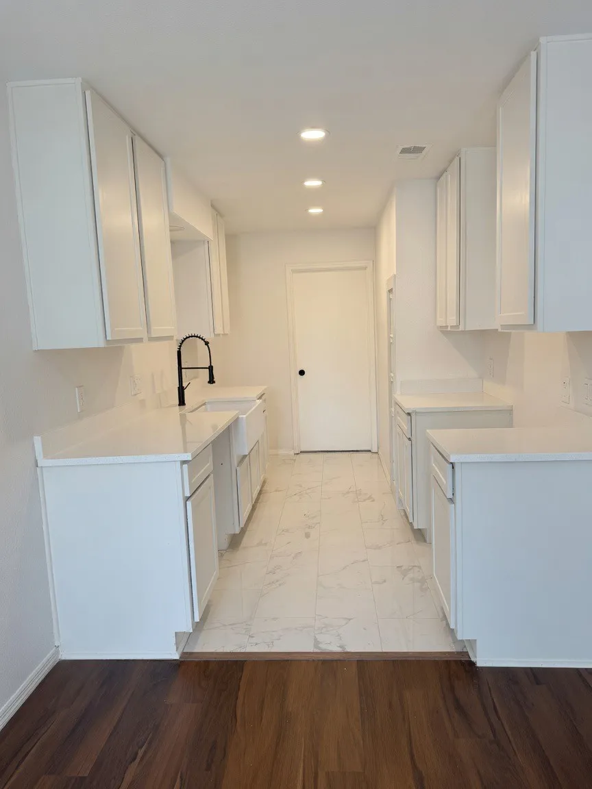 Condominium For Rent in Collin County , 2204 W Park Boulevard 2901, Plano, Texas 75075, 3 Bedroom, 2 Bathroom, Garage spaces, 1,292 Sqft, built in 1982, mls#21402219, Real Estate Agent in Plano, Homes For Rent in Collin county, Homes For Rent in Plano, Realtor in Plano Texas, Real Estate Brokerage Independent Realty Texas, Luminita Cordes Realtor