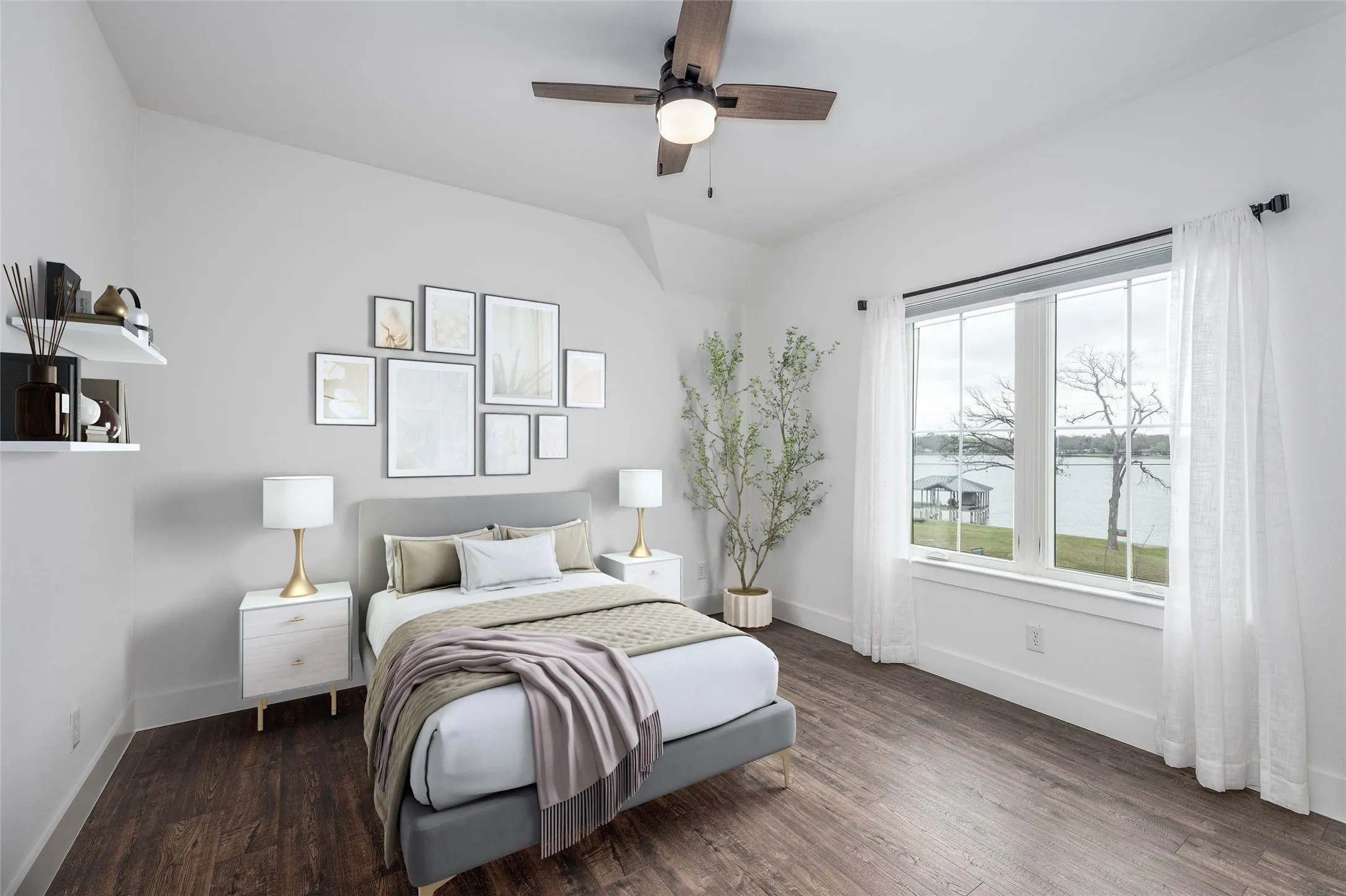 Single Family Residence For Sale in Henderson County , 653 Enchanted Isles Drive, Mabank, Texas 75156, 4 Bedroom, 4 Bathroom, 2 Garage spaces, 2,857 Sqft, built in 2021, mls#21402200, Real Estate Agent in Mabank, Homes For Sale in Henderson county, Homes For Sale in Mabank, Realtor in Mabank Texas, Real Estate Brokerage Independent Realty Texas, Luminita Cordes Realtor