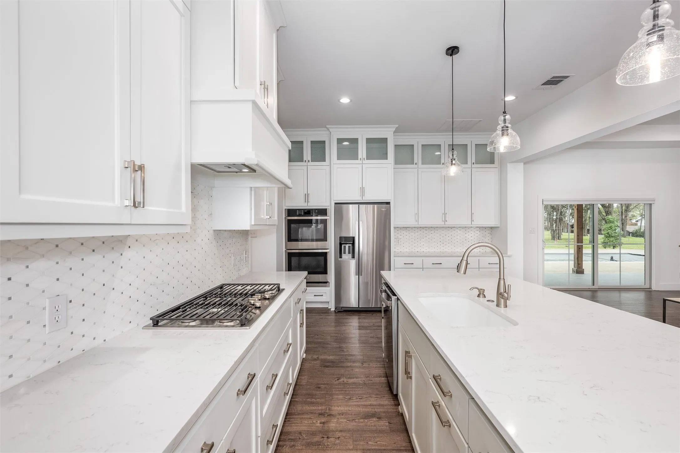 Single Family Residence For Sale in Henderson County , 653 Enchanted Isles Drive, Mabank, Texas 75156, 4 Bedroom, 4 Bathroom, 2 Garage spaces, 2,857 Sqft, built in 2021, mls#21402200, Real Estate Agent in Mabank, Homes For Sale in Henderson county, Homes For Sale in Mabank, Realtor in Mabank Texas, Real Estate Brokerage Independent Realty Texas, Luminita Cordes Realtor