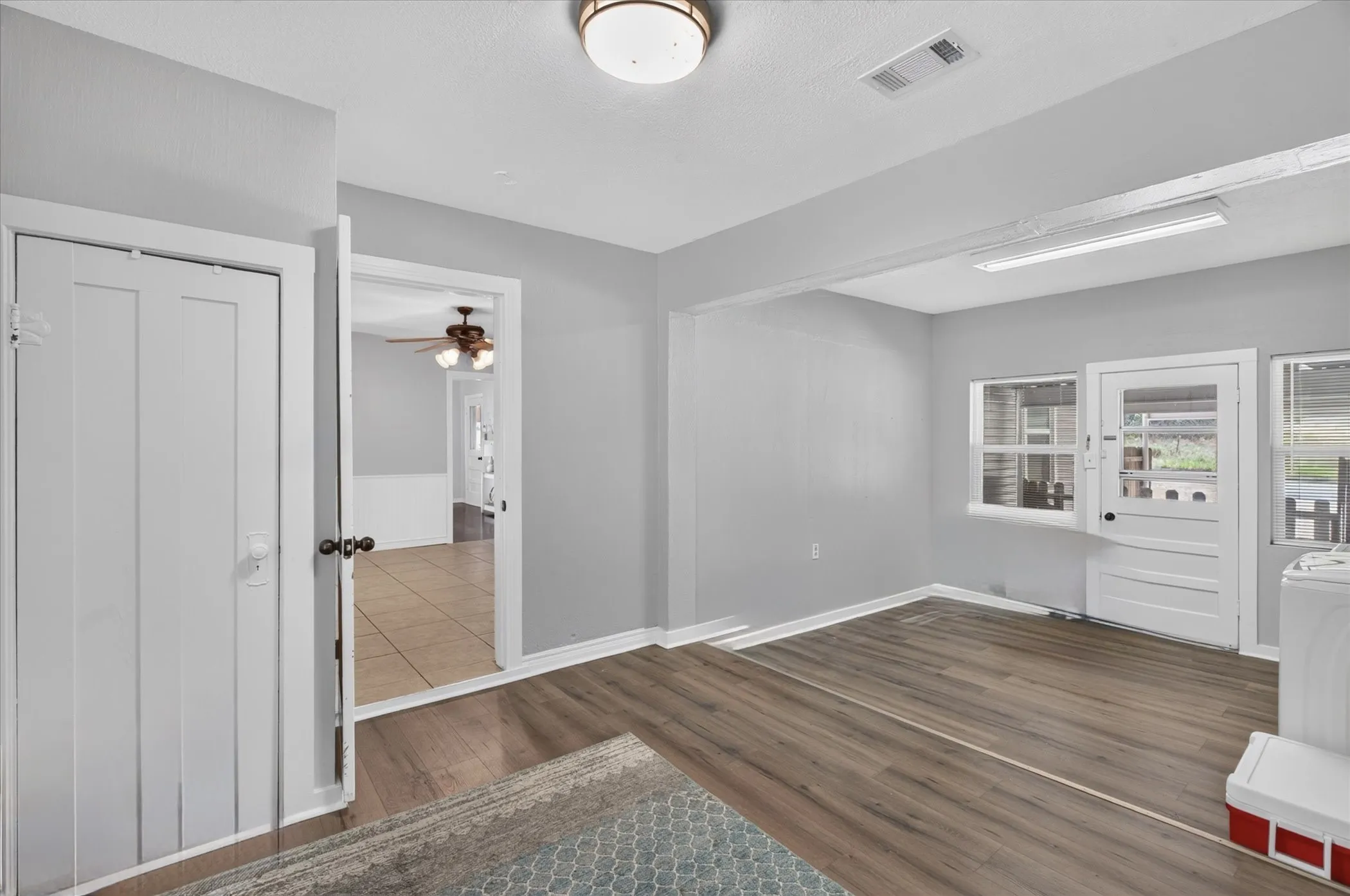 Single Family Residence For Sale in Parker County , 1412 Sloan Street, Weatherford, Texas 76086, 3 Bedroom, 2 Bathroom, Garage spaces, 1,566 Sqft, built in 1977, mls#21402225, Real Estate Agent in Weatherford, Homes For Sale in Parker county, Homes For Sale in Weatherford, Realtor in Weatherford Texas, Real Estate Brokerage Independent Realty Texas, Luminita Cordes Realtor