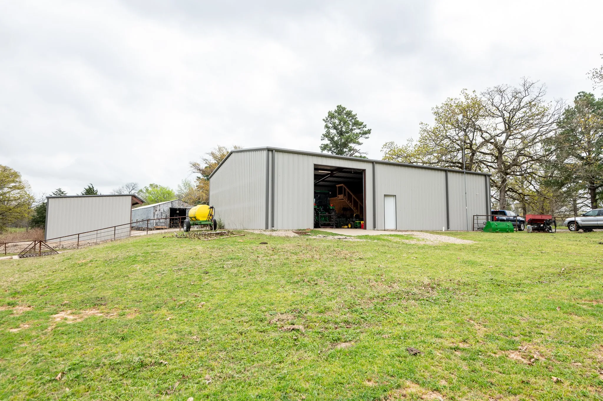 Warehouse For Sale in Smith County , TBD Us-69, Lindale, Texas 75771, 0, 0, Garage spaces, 0 Sqft, built in 0, mls#21402211, Real Estate Agent in Lindale, Homes For Sale in Smith county, Homes For Sale in Lindale, Realtor in Lindale Texas, Real Estate Brokerage Independent Realty Texas, Luminita Cordes Realtor