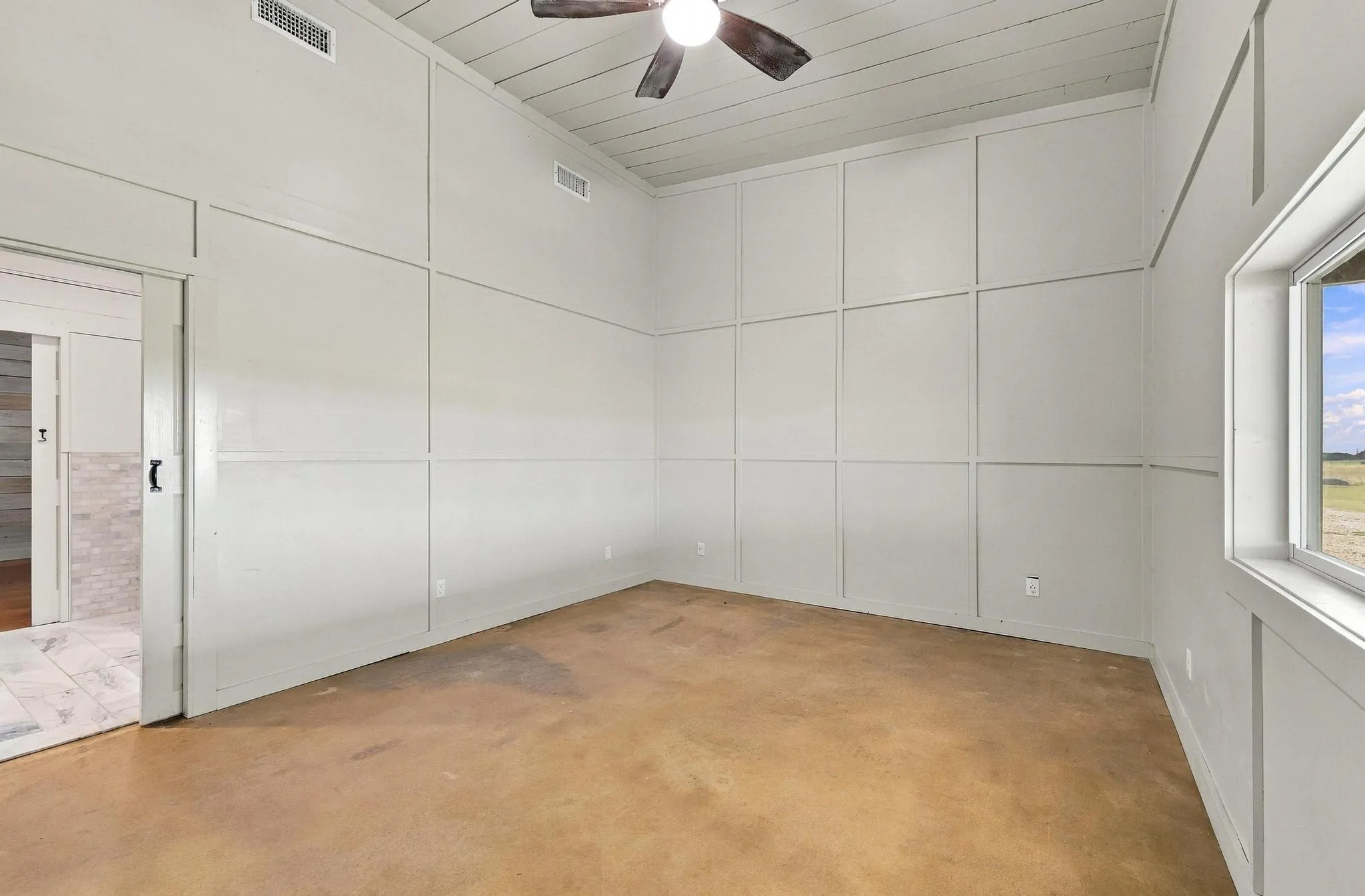Warehouse For Rent in Grayson County , 8667 Us-377, Collinsville, Texas 76233, 0, 0, Garage spaces, 0 Sqft, built in 2017, mls#21400844, Real Estate Agent in Collinsville, Homes For Rent in Grayson county, Homes For Rent in Collinsville, Realtor in Collinsville Texas, Real Estate Brokerage Independent Realty Texas, Luminita Cordes Realtor
