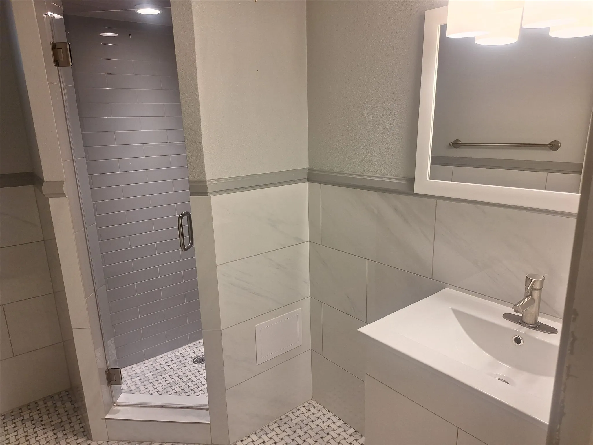 Condominium For Rent in Dallas County , 6131 Bandera Avenue B, Dallas, Texas 75225, 2 Bedroom, 2 Bathroom, Garage spaces, 1,381 Sqft, built in 1955, mls#21402233, Real Estate Agent in Dallas, Homes For Rent in Dallas county, Homes For Rent in Dallas, Realtor in Dallas Texas, Real Estate Brokerage Independent Realty Texas, Luminita Cordes Realtor