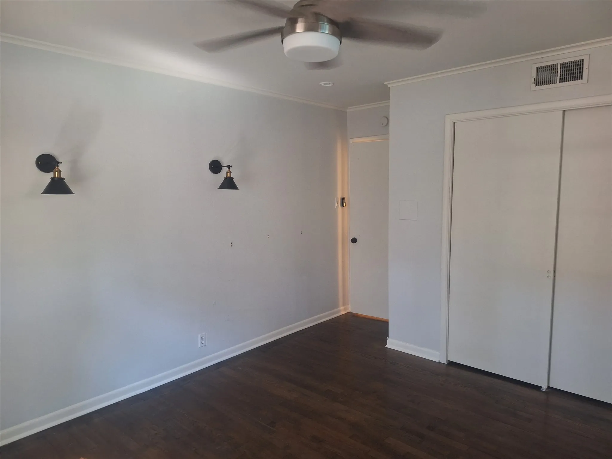 Condominium For Rent in Dallas County , 6131 Bandera Avenue B, Dallas, Texas 75225, 2 Bedroom, 2 Bathroom, Garage spaces, 1,381 Sqft, built in 1955, mls#21402233, Real Estate Agent in Dallas, Homes For Rent in Dallas county, Homes For Rent in Dallas, Realtor in Dallas Texas, Real Estate Brokerage Independent Realty Texas, Luminita Cordes Realtor