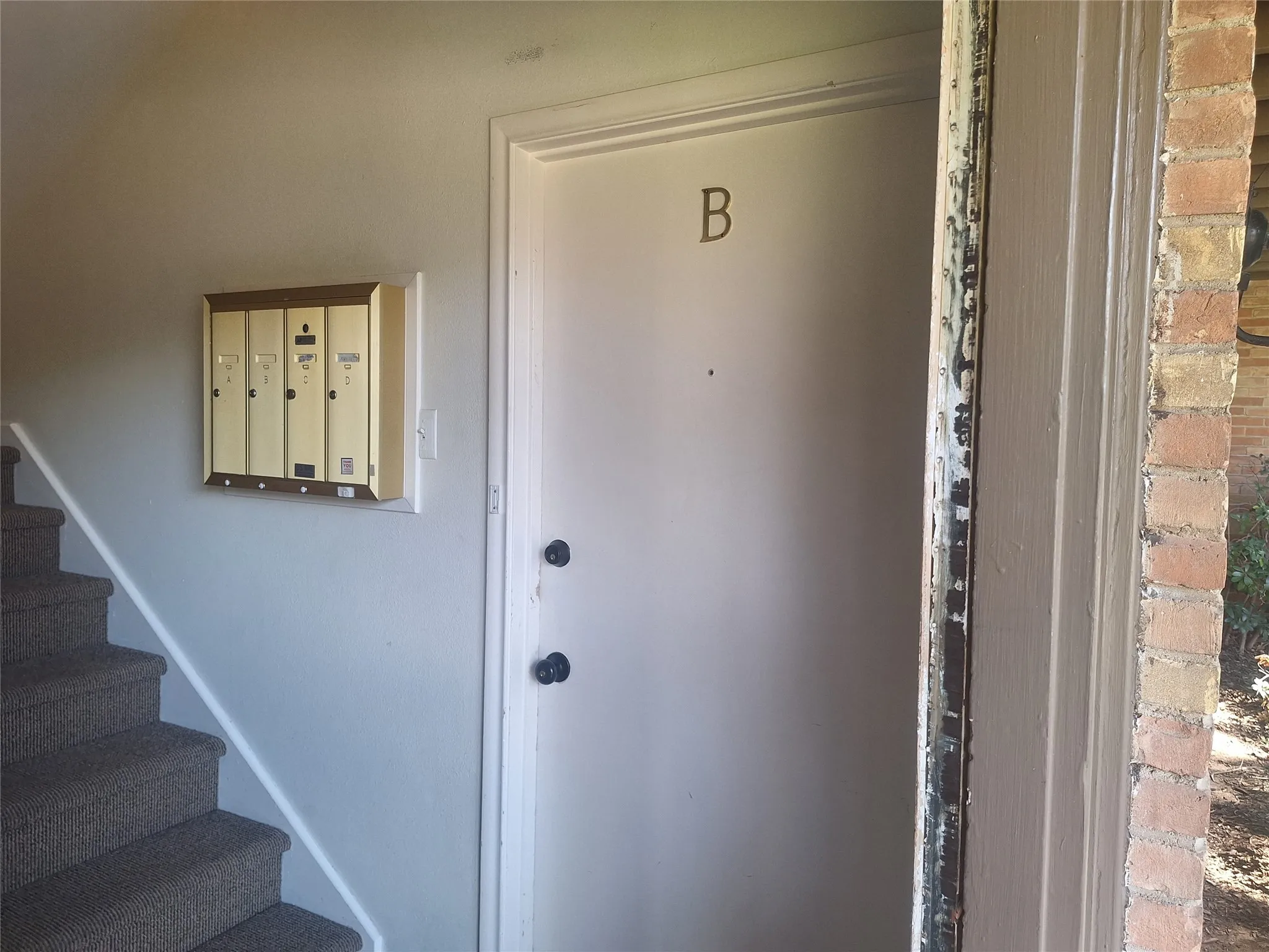 Condominium For Rent in Dallas County , 6131 Bandera Avenue B, Dallas, Texas 75225, 2 Bedroom, 2 Bathroom, Garage spaces, 1,381 Sqft, built in 1955, mls#21402233, Real Estate Agent in Dallas, Homes For Rent in Dallas county, Homes For Rent in Dallas, Realtor in Dallas Texas, Real Estate Brokerage Independent Realty Texas, Luminita Cordes Realtor