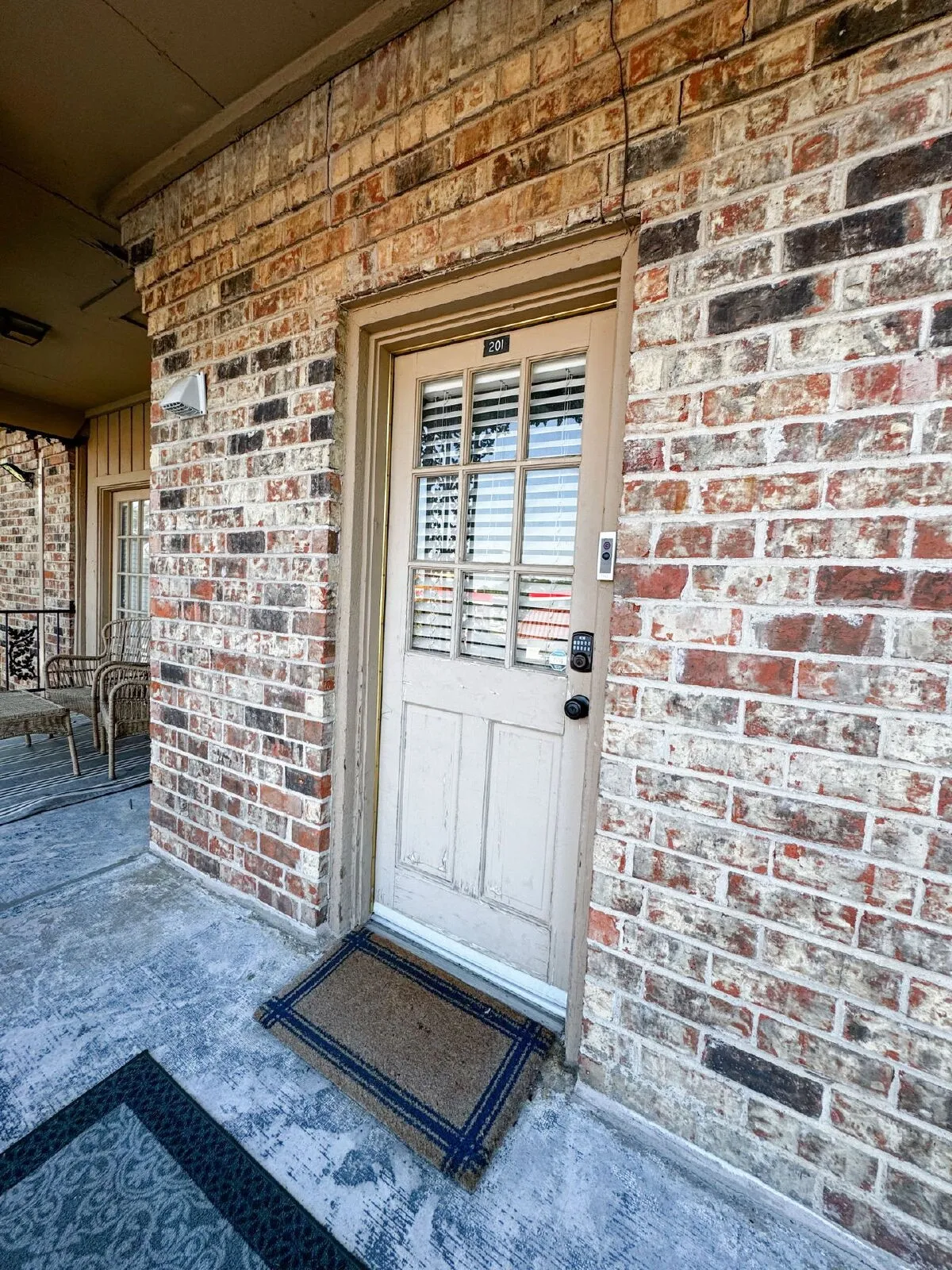 Condominium For Rent in Tarrant County , 4415 Bellaire Drive S 201S, Fort Worth, Texas 76109, 2 Bedroom, 2 Bathroom, Garage spaces, 1,101 Sqft, built in 1972, mls#21402235, Real Estate Agent in Fort Worth, Homes For Rent in Tarrant county, Homes For Rent in Fort Worth, Realtor in Fort Worth Texas, Real Estate Brokerage Independent Realty Texas, Luminita Cordes Realtor
