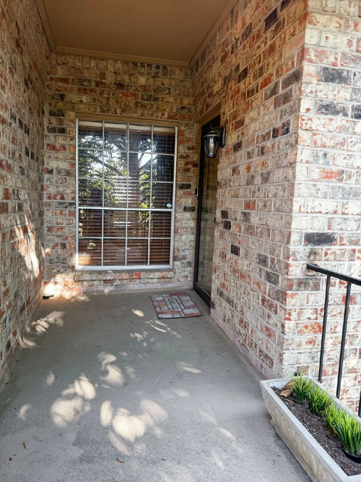 Condominium For Rent in Tarrant County , 4415 Bellaire Drive S 201S, Fort Worth, Texas 76109, 2 Bedroom, 2 Bathroom, Garage spaces, 1,101 Sqft, built in 1972, mls#21402235, Real Estate Agent in Fort Worth, Homes For Rent in Tarrant county, Homes For Rent in Fort Worth, Realtor in Fort Worth Texas, Real Estate Brokerage Independent Realty Texas, Luminita Cordes Realtor
