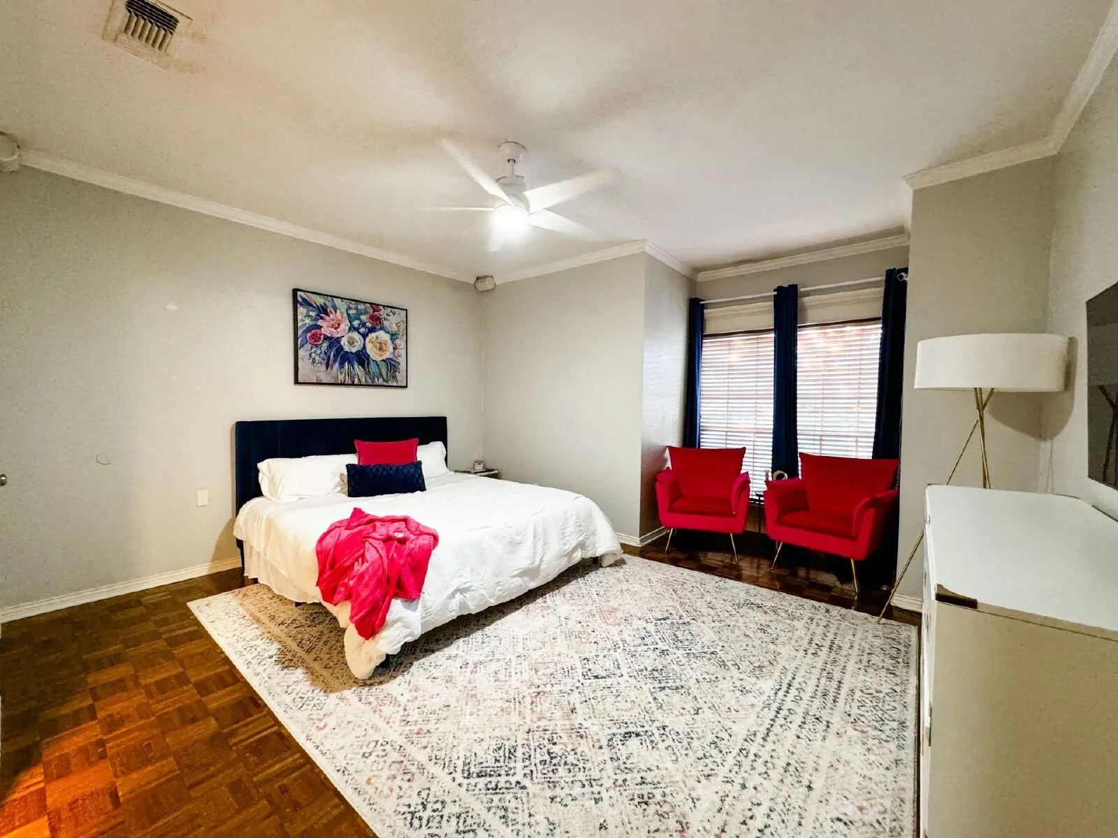 Condominium For Rent in Tarrant County , 4415 Bellaire Drive S 201S, Fort Worth, Texas 76109, 2 Bedroom, 2 Bathroom, Garage spaces, 1,101 Sqft, built in 1972, mls#21402235, Real Estate Agent in Fort Worth, Homes For Rent in Tarrant county, Homes For Rent in Fort Worth, Realtor in Fort Worth Texas, Real Estate Brokerage Independent Realty Texas, Luminita Cordes Realtor