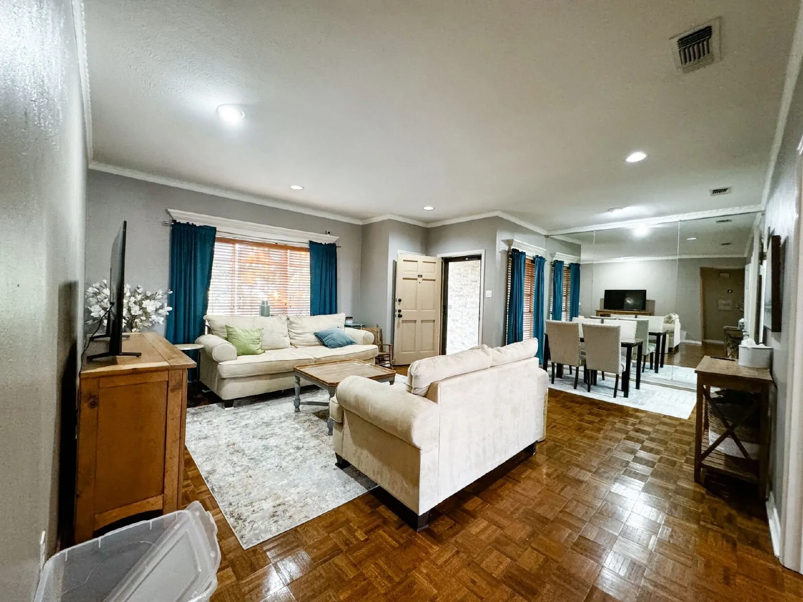 Condominium For Rent in Tarrant County , 4415 Bellaire Drive S 201S, Fort Worth, Texas 76109, 2 Bedroom, 2 Bathroom, Garage spaces, 1,101 Sqft, built in 1972, mls#21402235, Real Estate Agent in Fort Worth, Homes For Rent in Tarrant county, Homes For Rent in Fort Worth, Realtor in Fort Worth Texas, Real Estate Brokerage Independent Realty Texas, Luminita Cordes Realtor