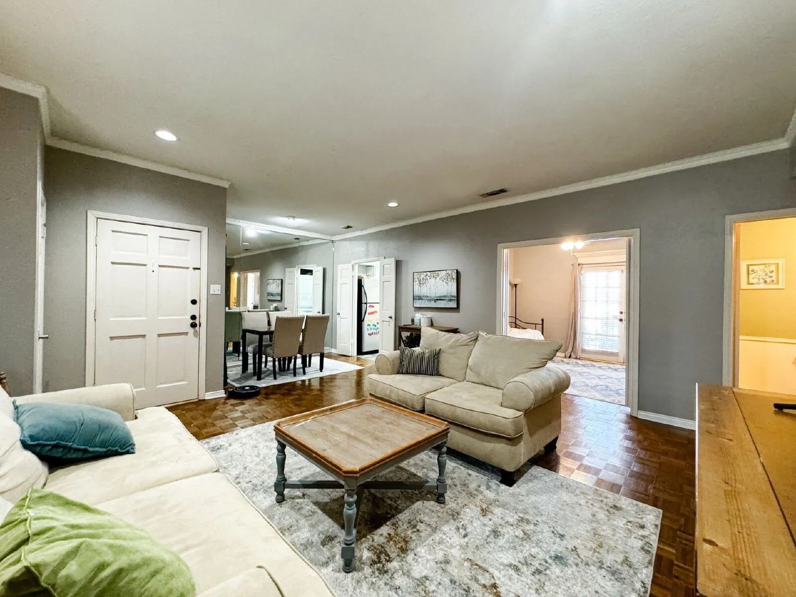 Condominium For Rent in Tarrant County , 4415 Bellaire Drive S 201S, Fort Worth, Texas 76109, 2 Bedroom, 2 Bathroom, Garage spaces, 1,101 Sqft, built in 1972, mls#21402235, Real Estate Agent in Fort Worth, Homes For Rent in Tarrant county, Homes For Rent in Fort Worth, Realtor in Fort Worth Texas, Real Estate Brokerage Independent Realty Texas, Luminita Cordes Realtor