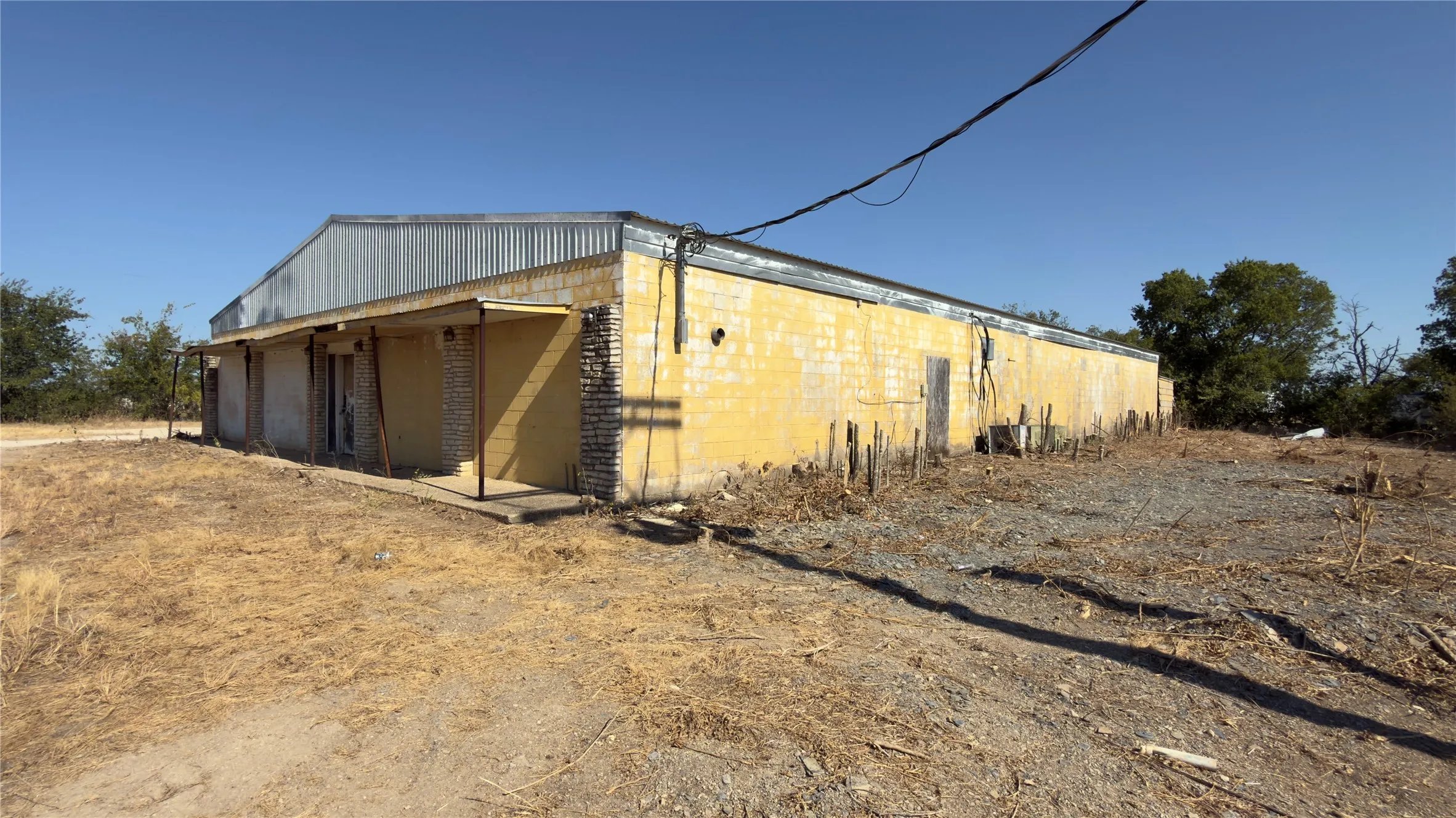 Warehouse For Sale in Coryell County , 134 Airport Road, Gatesville, Texas 76528, 0, 0, Garage spaces, 0 Sqft, built in 1970, mls#21402224, Real Estate Agent in Gatesville, Homes For Sale in Coryell county, Homes For Sale in Gatesville, Realtor in Gatesville Texas, Real Estate Brokerage Independent Realty Texas, Luminita Cordes Realtor