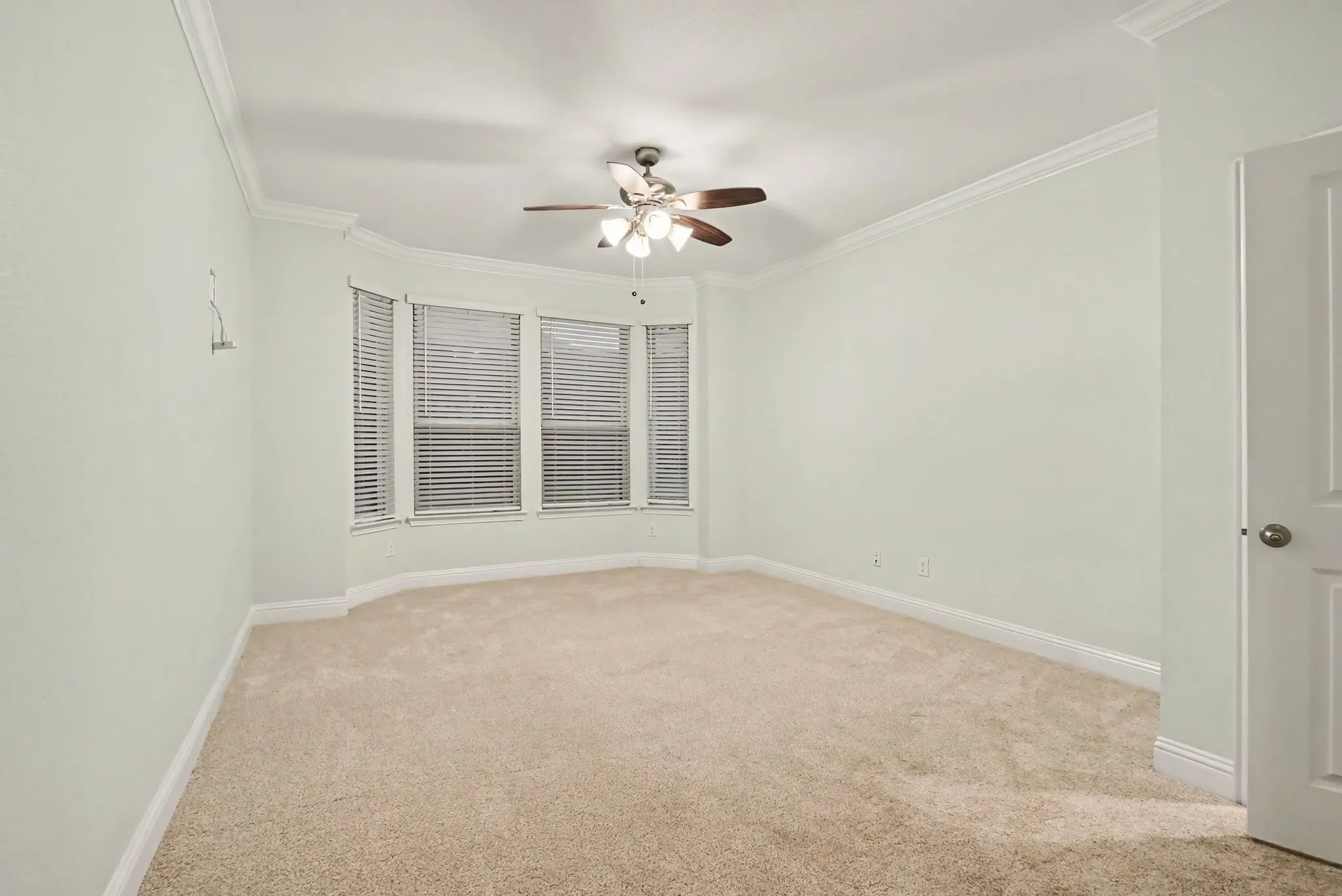Single Family Residence For Sale in Parker County , 624 Soaring Star Lane, Weatherford, Texas 76087, 4 Bedroom, 3 Bathroom, 2 Garage spaces, 3,338 Sqft, built in 2021, mls#21399737, Real Estate Agent in Weatherford, Homes For Sale in Parker county, Homes For Sale in Weatherford, Realtor in Weatherford Texas, Real Estate Brokerage Independent Realty Texas, Luminita Cordes Realtor