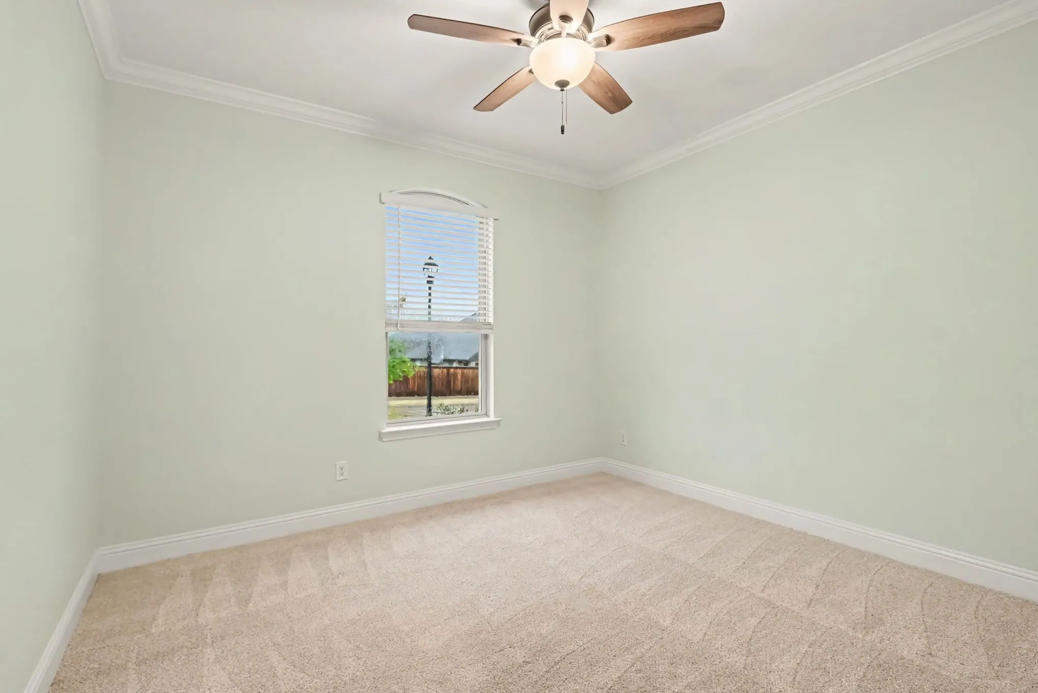 Single Family Residence For Sale in Parker County , 624 Soaring Star Lane, Weatherford, Texas 76087, 4 Bedroom, 3 Bathroom, 2 Garage spaces, 3,338 Sqft, built in 2021, mls#21399737, Real Estate Agent in Weatherford, Homes For Sale in Parker county, Homes For Sale in Weatherford, Realtor in Weatherford Texas, Real Estate Brokerage Independent Realty Texas, Luminita Cordes Realtor