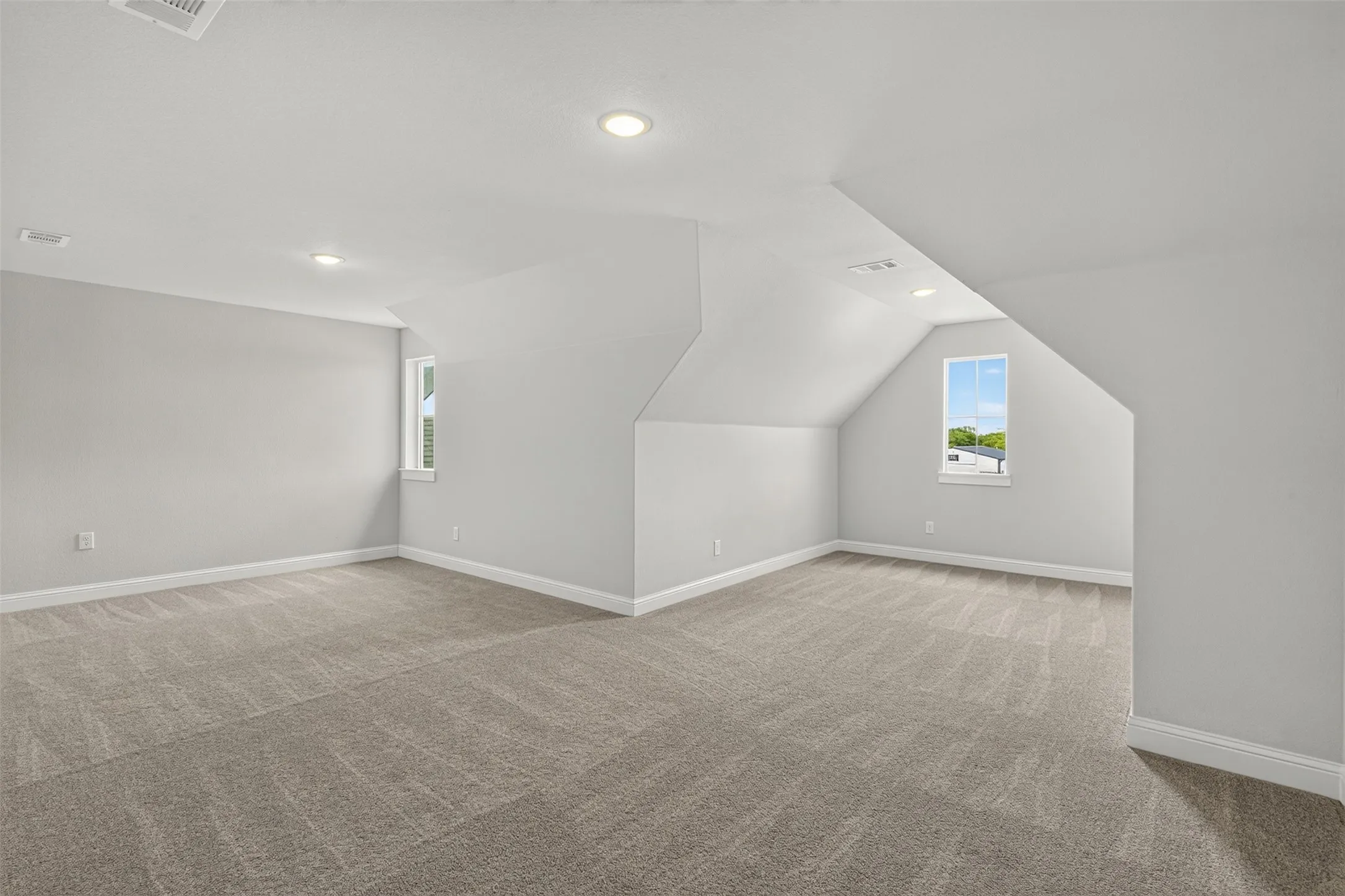 Single Family Residence For Rent in Collin County , 804 Republic Row, Nevada, Texas 75173, 3 Bedroom, 2 Bathroom, 3 Garage spaces, 2,417 Sqft, built in 2022, mls#21401011, Real Estate Agent in Nevada, Homes For Rent in Collin county, Homes For Rent in Nevada, Realtor in Nevada Texas, Real Estate Brokerage Independent Realty Texas, Luminita Cordes Realtor
