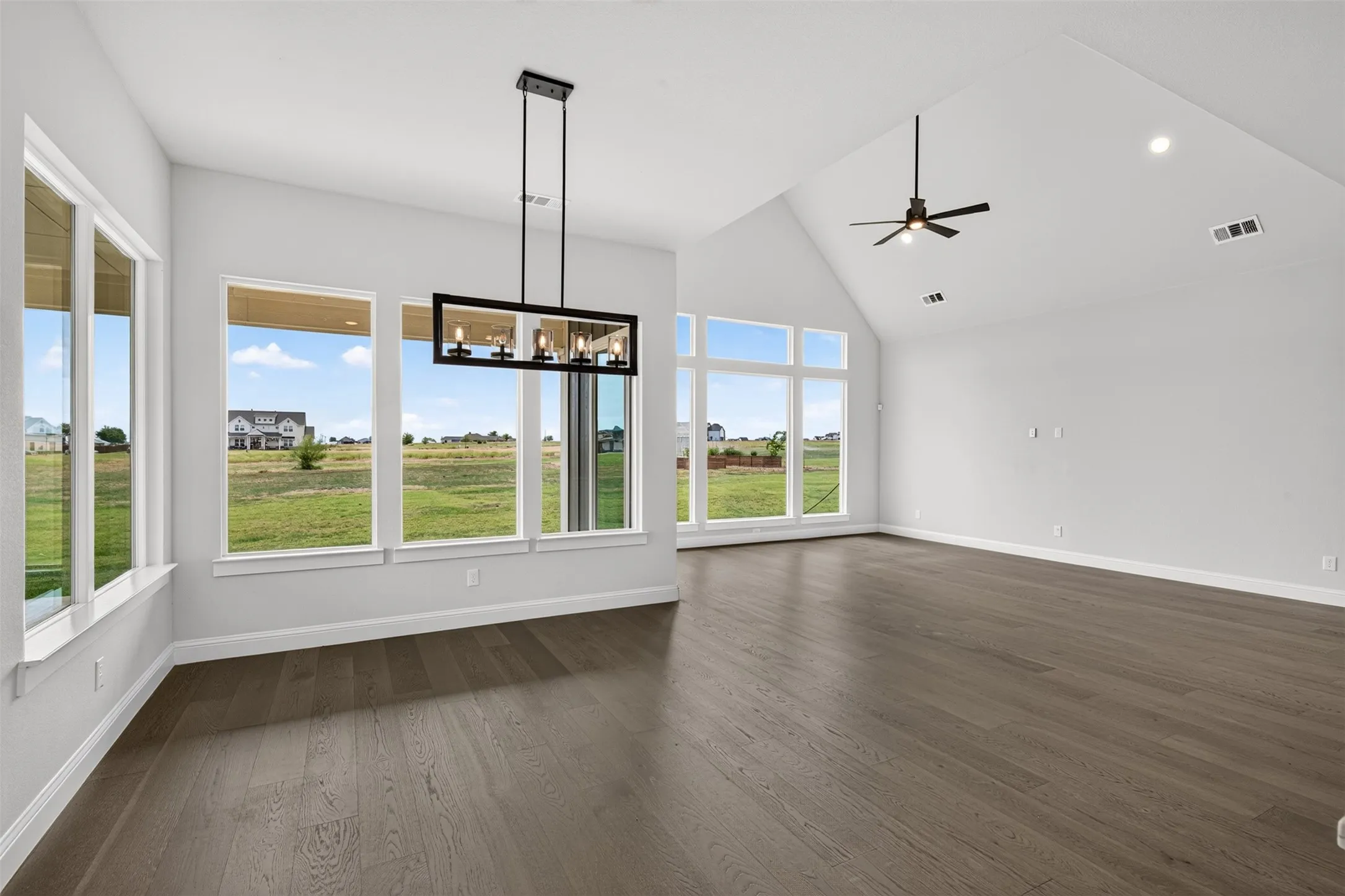 Single Family Residence For Rent in Collin County , 804 Republic Row, Nevada, Texas 75173, 3 Bedroom, 2 Bathroom, 3 Garage spaces, 2,417 Sqft, built in 2022, mls#21401011, Real Estate Agent in Nevada, Homes For Rent in Collin county, Homes For Rent in Nevada, Realtor in Nevada Texas, Real Estate Brokerage Independent Realty Texas, Luminita Cordes Realtor