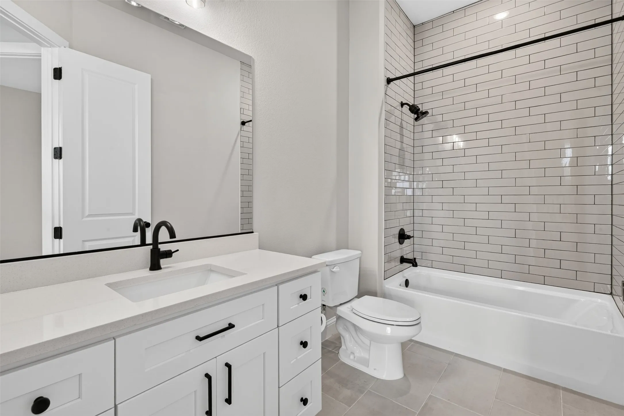 Single Family Residence For Sale in Collin County , 804 Republic Row, Nevada, Texas 75173, 3 Bedroom, 2 Bathroom, 3 Garage spaces, 2,417 Sqft, built in 2022, mls#21400280, Real Estate Agent in Nevada, Homes For Sale in Collin county, Homes For Sale in Nevada, Realtor in Nevada Texas, Real Estate Brokerage Independent Realty Texas, Luminita Cordes Realtor