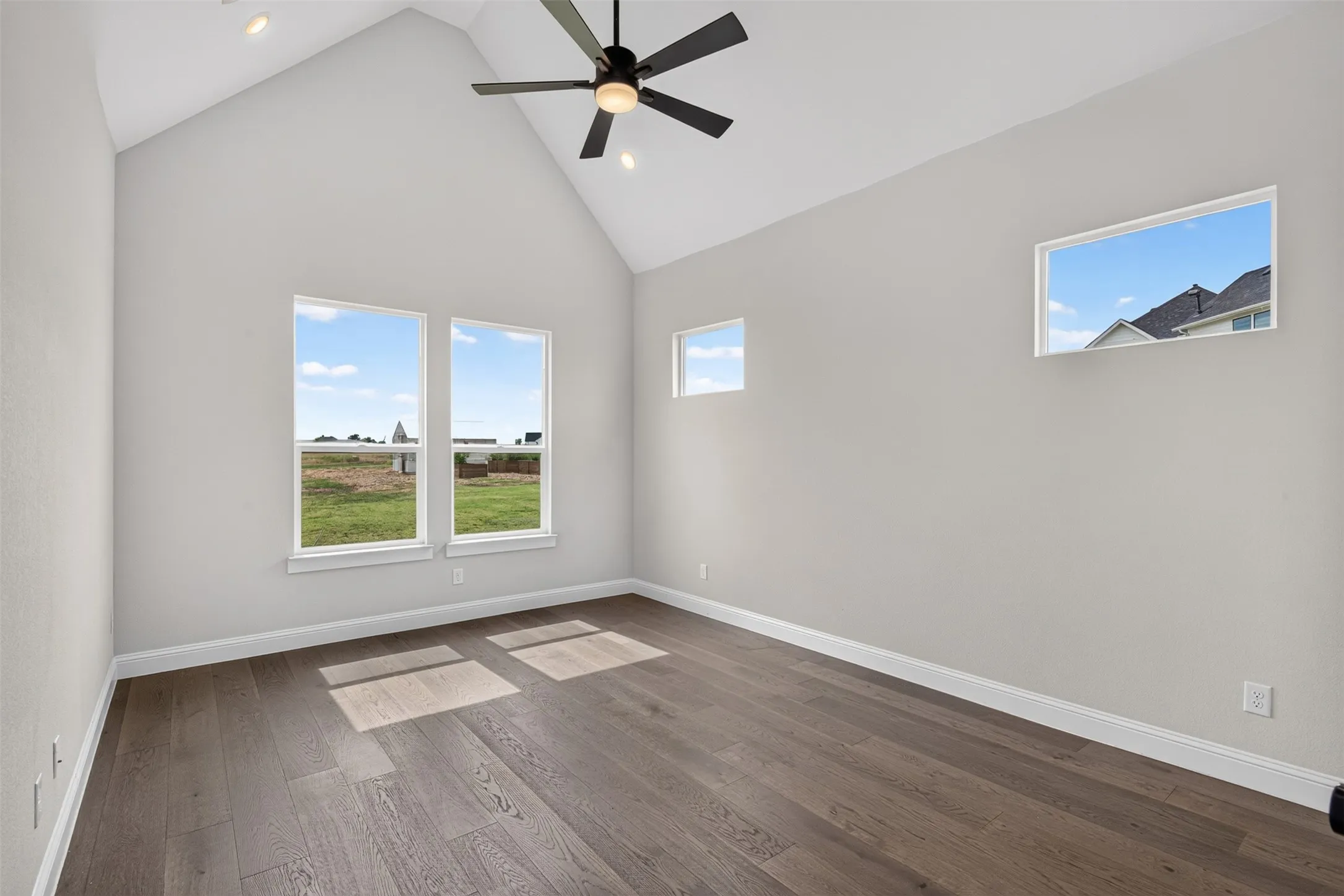 Single Family Residence For Sale in Collin County , 804 Republic Row, Nevada, Texas 75173, 3 Bedroom, 2 Bathroom, 3 Garage spaces, 2,417 Sqft, built in 2022, mls#21400280, Real Estate Agent in Nevada, Homes For Sale in Collin county, Homes For Sale in Nevada, Realtor in Nevada Texas, Real Estate Brokerage Independent Realty Texas, Luminita Cordes Realtor