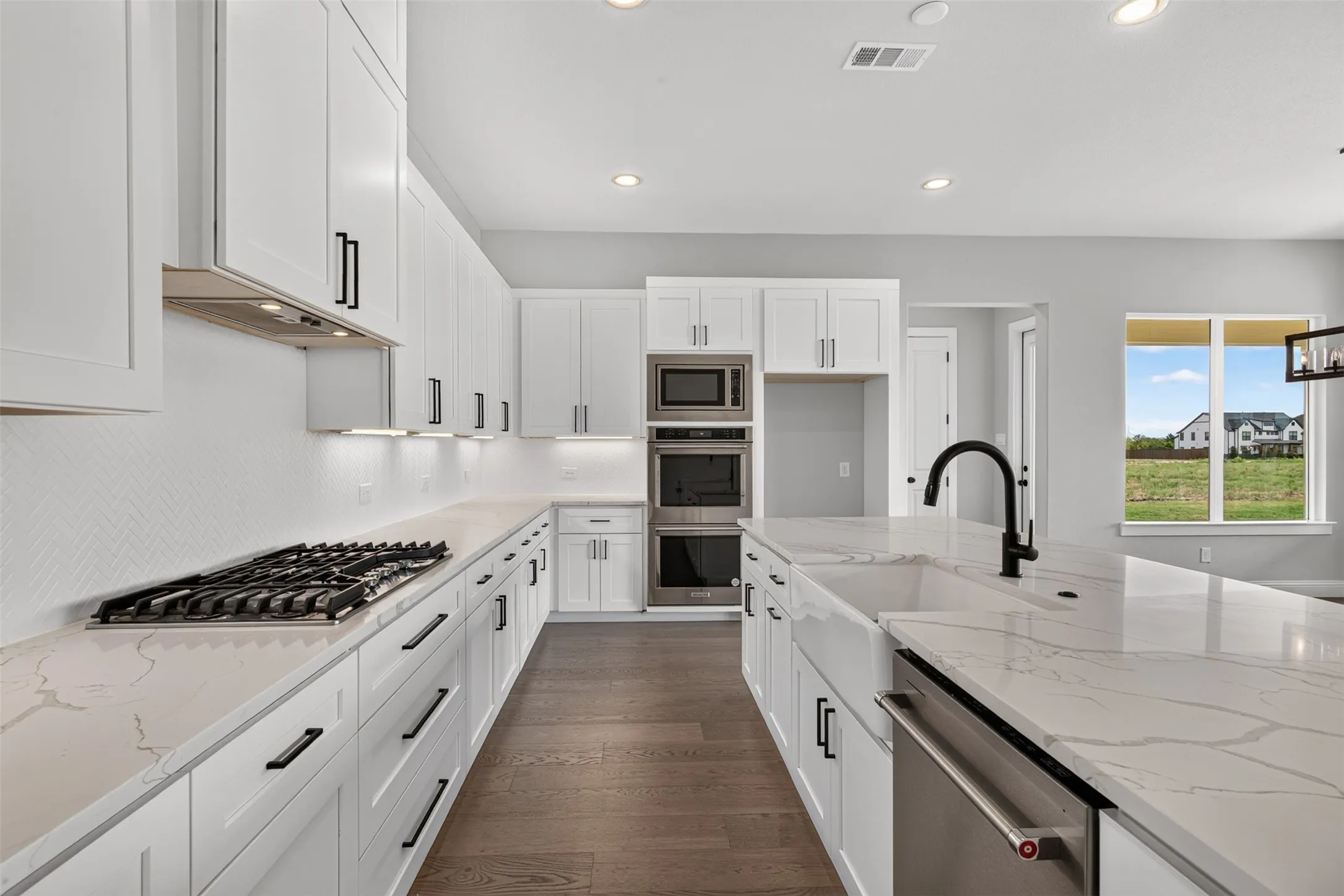 Single Family Residence For Sale in Collin County , 804 Republic Row, Nevada, Texas 75173, 3 Bedroom, 2 Bathroom, 3 Garage spaces, 2,417 Sqft, built in 2022, mls#21400280, Real Estate Agent in Nevada, Homes For Sale in Collin county, Homes For Sale in Nevada, Realtor in Nevada Texas, Real Estate Brokerage Independent Realty Texas, Luminita Cordes Realtor