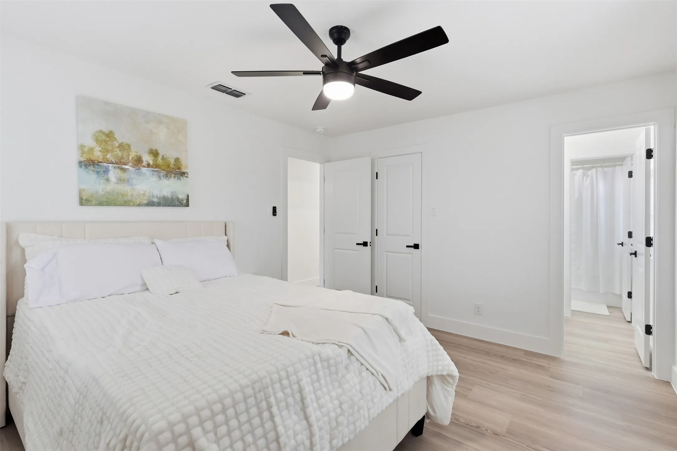 Single Family Residence For Sale in Tarrant County , 3205 Fargo Court, Fort Worth, Texas 76133, 3 Bedroom, 2 Bathroom, 2 Garage spaces, 1,119 Sqft, built in 1970, mls#21400447, Real Estate Agent in Fort Worth, Homes For Sale in Tarrant county, Homes For Sale in Fort Worth, Realtor in Fort Worth Texas, Real Estate Brokerage Independent Realty Texas, Luminita Cordes Realtor