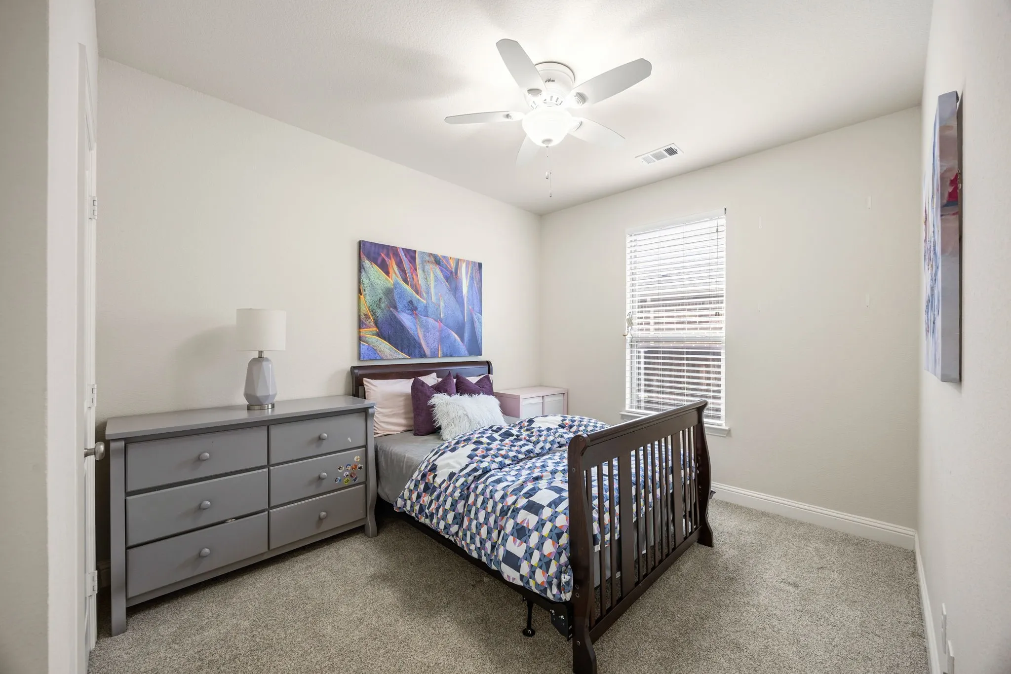 Single Family Residence For Sale in Collin County , 908 Spring Falls Drive, Mc Kinney, Texas 75071, 3 Bedroom, 2 Bathroom, 2 Garage spaces, 2,173 Sqft, built in 2015, mls#21402248, Real Estate Agent in Mc Kinney, Homes For Sale in Collin county, Homes For Sale in Mc Kinney, Realtor in Mc Kinney Texas, Real Estate Brokerage Independent Realty Texas, Luminita Cordes Realtor
