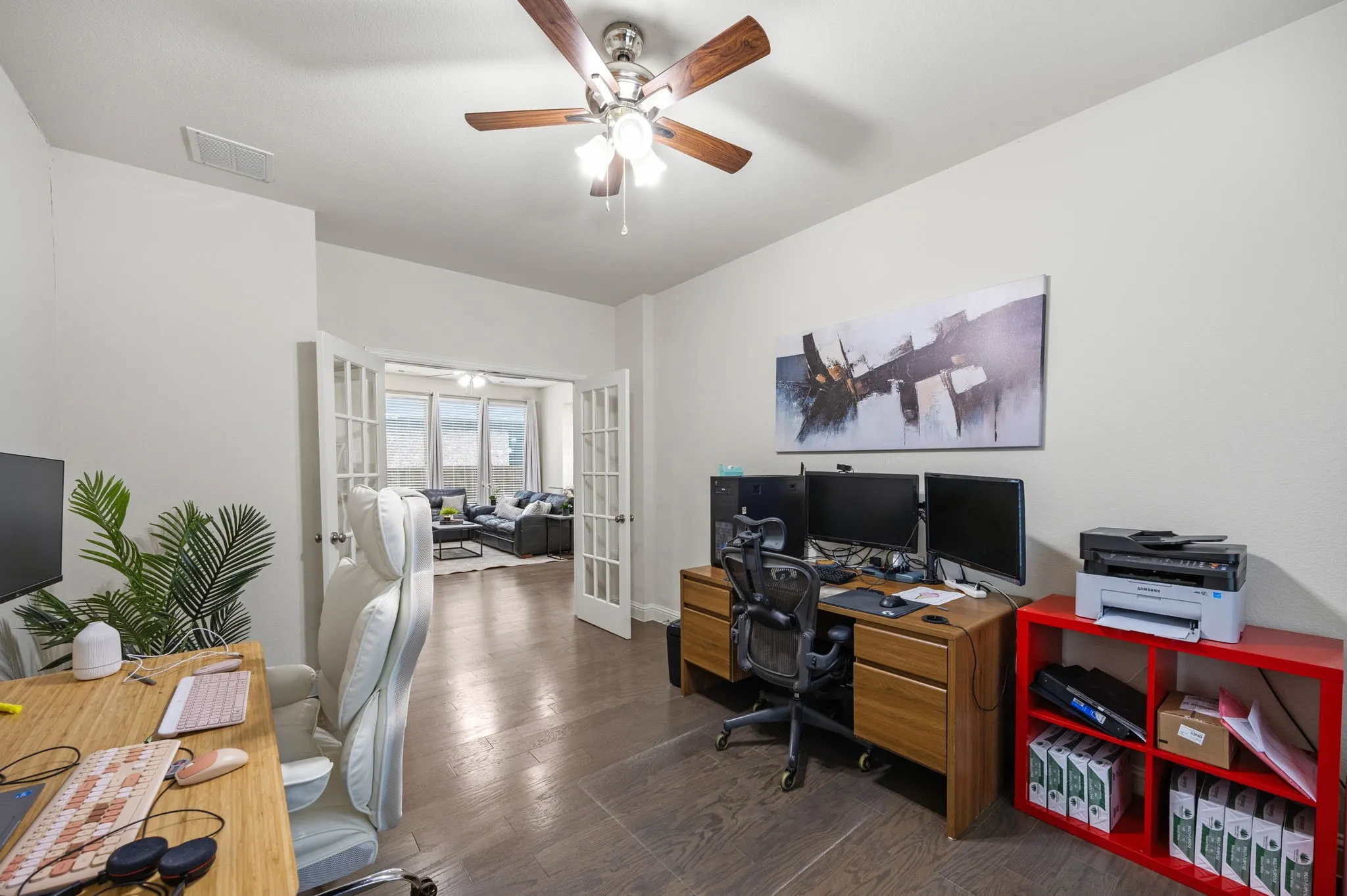Single Family Residence For Sale in Collin County , 908 Spring Falls Drive, Mc Kinney, Texas 75071, 3 Bedroom, 2 Bathroom, 2 Garage spaces, 2,173 Sqft, built in 2015, mls#21402248, Real Estate Agent in Mc Kinney, Homes For Sale in Collin county, Homes For Sale in Mc Kinney, Realtor in Mc Kinney Texas, Real Estate Brokerage Independent Realty Texas, Luminita Cordes Realtor