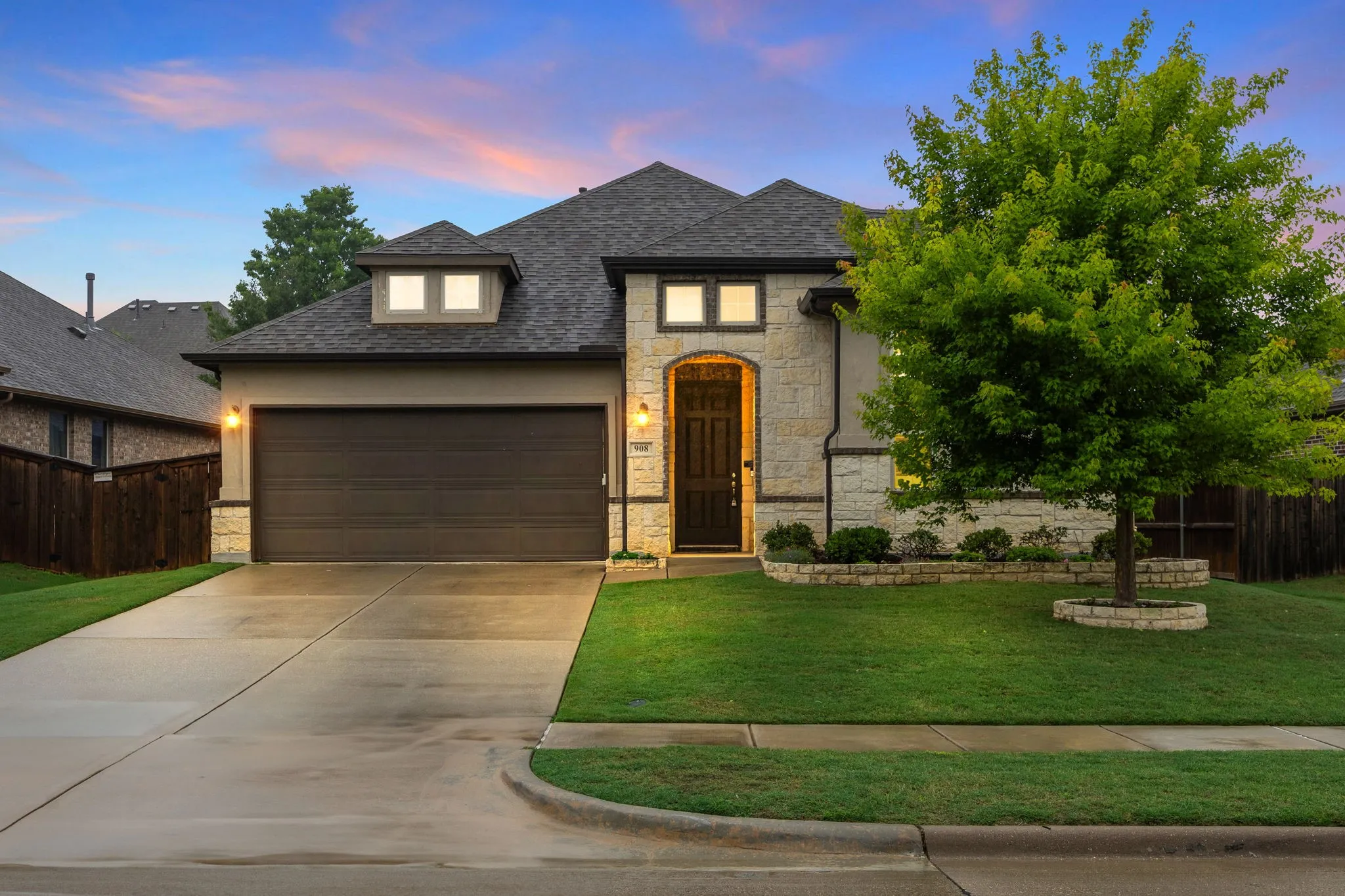 Single Family Residence For Sale in Collin County , 908 Spring Falls Drive, Mc Kinney, Texas 75071, 3 Bedroom, 2 Bathroom, 2 Garage spaces, 2,173 Sqft, built in 2015, mls#21402248, Real Estate Agent in Mc Kinney, Homes For Sale in Collin county, Homes For Sale in Mc Kinney, Realtor in Mc Kinney Texas, Real Estate Brokerage Independent Realty Texas, Luminita Cordes Realtor