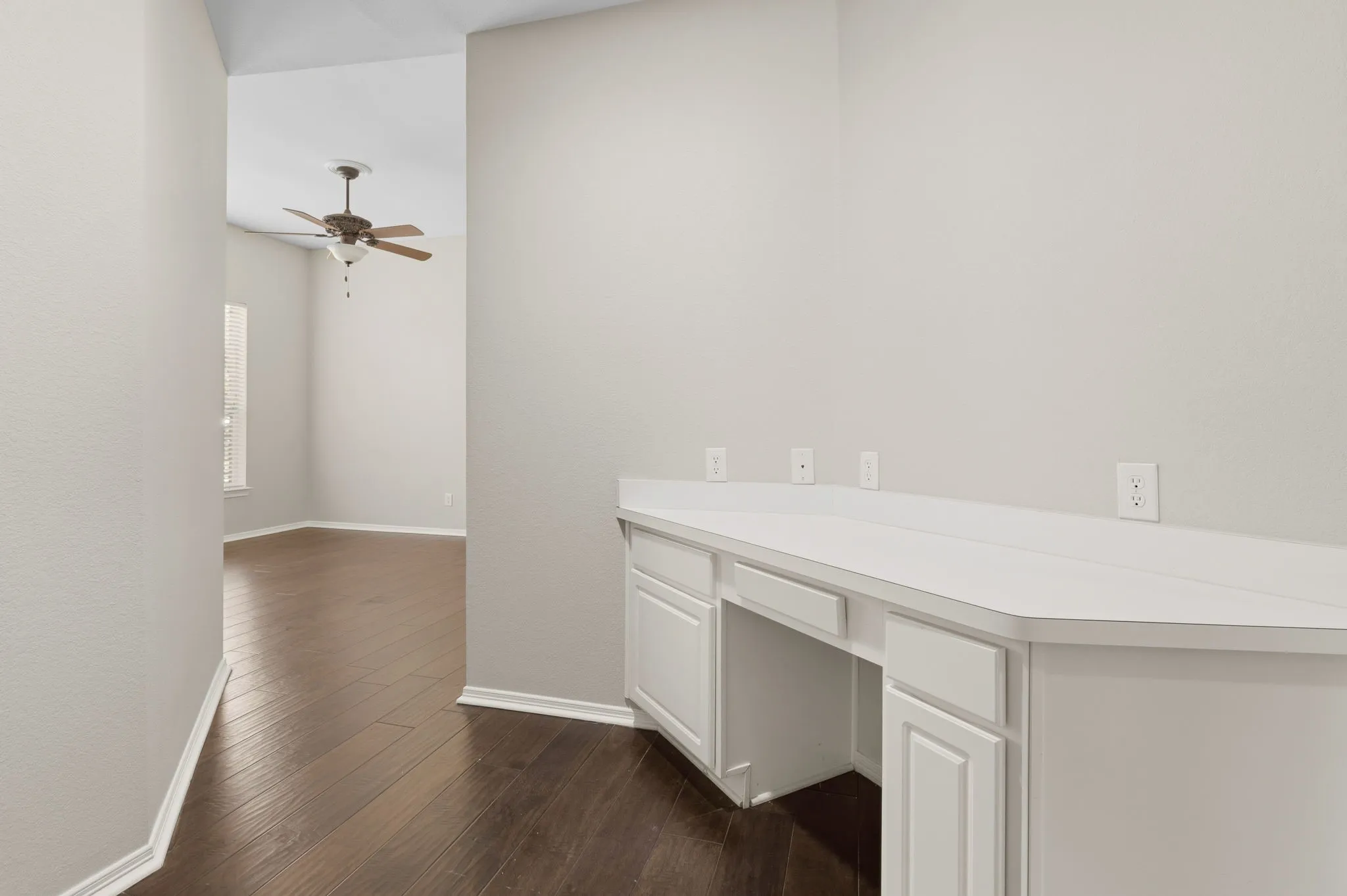 Single Family Residence For Rent in Collin County , 708 Hackberry Ridge Drive, Mc Kinney, Texas 75072, 4 Bedroom, 4 Bathroom, 2 Garage spaces, 3,269 Sqft, built in 1999, mls#21399273, Real Estate Agent in Mc Kinney, Homes For Rent in Collin county, Homes For Rent in Mc Kinney, Realtor in Mc Kinney Texas, Real Estate Brokerage Independent Realty Texas, Luminita Cordes Realtor