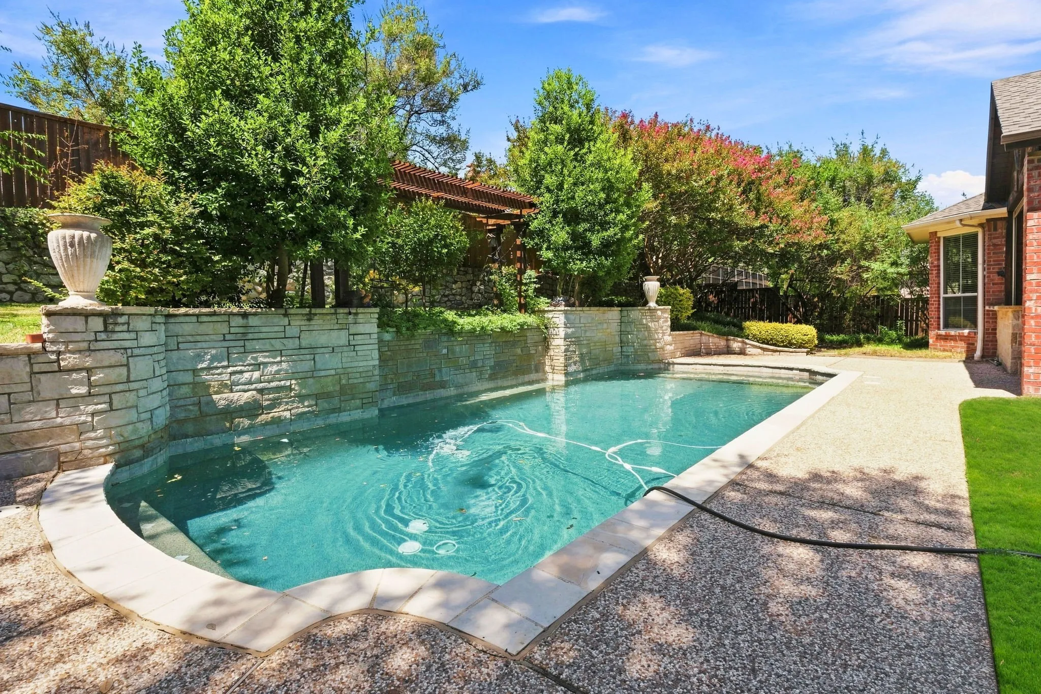 Single Family Residence For Rent in Collin County , 708 Hackberry Ridge Drive, Mc Kinney, Texas 75072, 4 Bedroom, 4 Bathroom, 2 Garage spaces, 3,269 Sqft, built in 1999, mls#21399273, Real Estate Agent in Mc Kinney, Homes For Rent in Collin county, Homes For Rent in Mc Kinney, Realtor in Mc Kinney Texas, Real Estate Brokerage Independent Realty Texas, Luminita Cordes Realtor