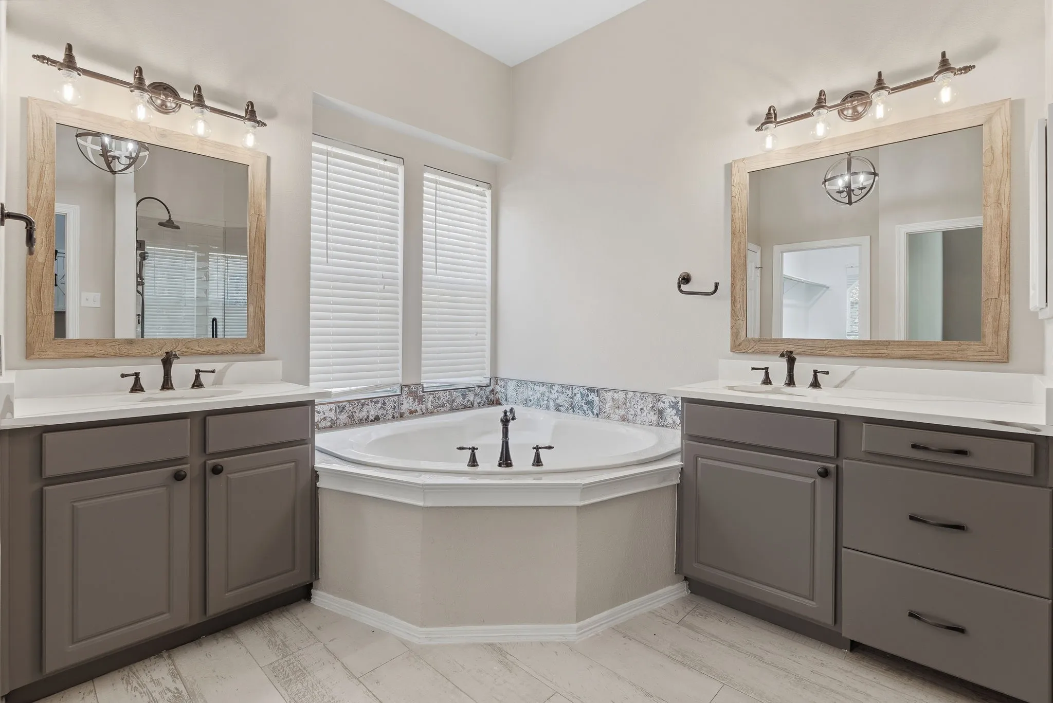 Single Family Residence For Rent in Collin County , 708 Hackberry Ridge Drive, Mc Kinney, Texas 75072, 4 Bedroom, 4 Bathroom, 2 Garage spaces, 3,269 Sqft, built in 1999, mls#21399273, Real Estate Agent in Mc Kinney, Homes For Rent in Collin county, Homes For Rent in Mc Kinney, Realtor in Mc Kinney Texas, Real Estate Brokerage Independent Realty Texas, Luminita Cordes Realtor