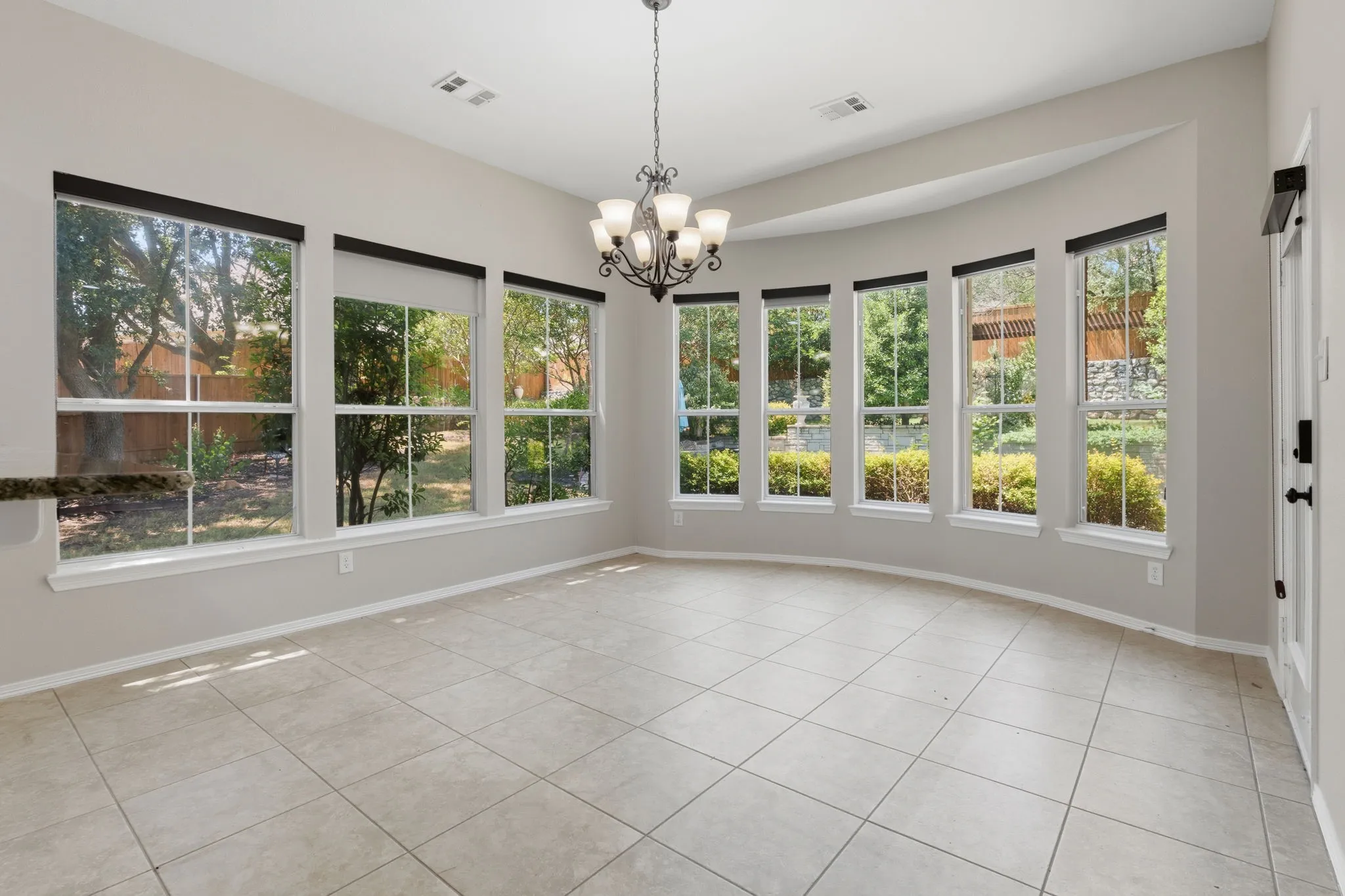 Single Family Residence For Rent in Collin County , 708 Hackberry Ridge Drive, Mc Kinney, Texas 75072, 4 Bedroom, 4 Bathroom, 2 Garage spaces, 3,269 Sqft, built in 1999, mls#21399273, Real Estate Agent in Mc Kinney, Homes For Rent in Collin county, Homes For Rent in Mc Kinney, Realtor in Mc Kinney Texas, Real Estate Brokerage Independent Realty Texas, Luminita Cordes Realtor