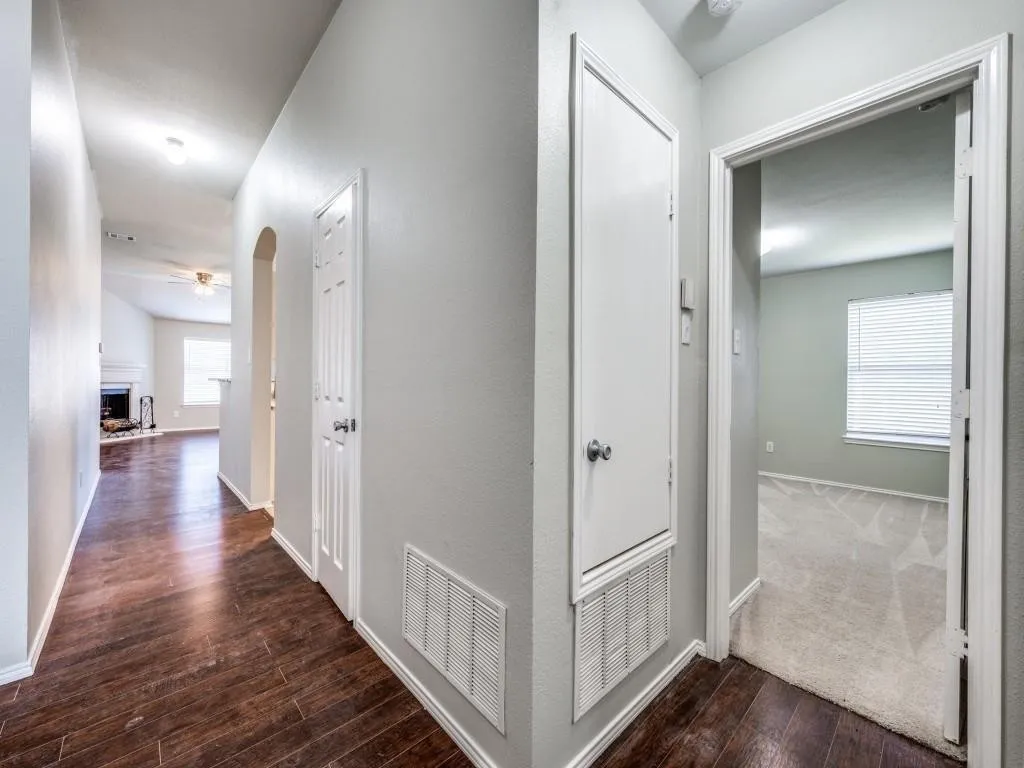 Single Family Residence For Rent in Collin County , 2844 Saddlebred Trail, Celina, Texas 75009, 4 Bedroom, 2 Bathroom, 2 Garage spaces, 1,941 Sqft, built in 2006, mls#21402263, Real Estate Agent in Celina, Homes For Rent in Collin county, Homes For Rent in Celina, Realtor in Celina Texas, Real Estate Brokerage Independent Realty Texas, Luminita Cordes Realtor