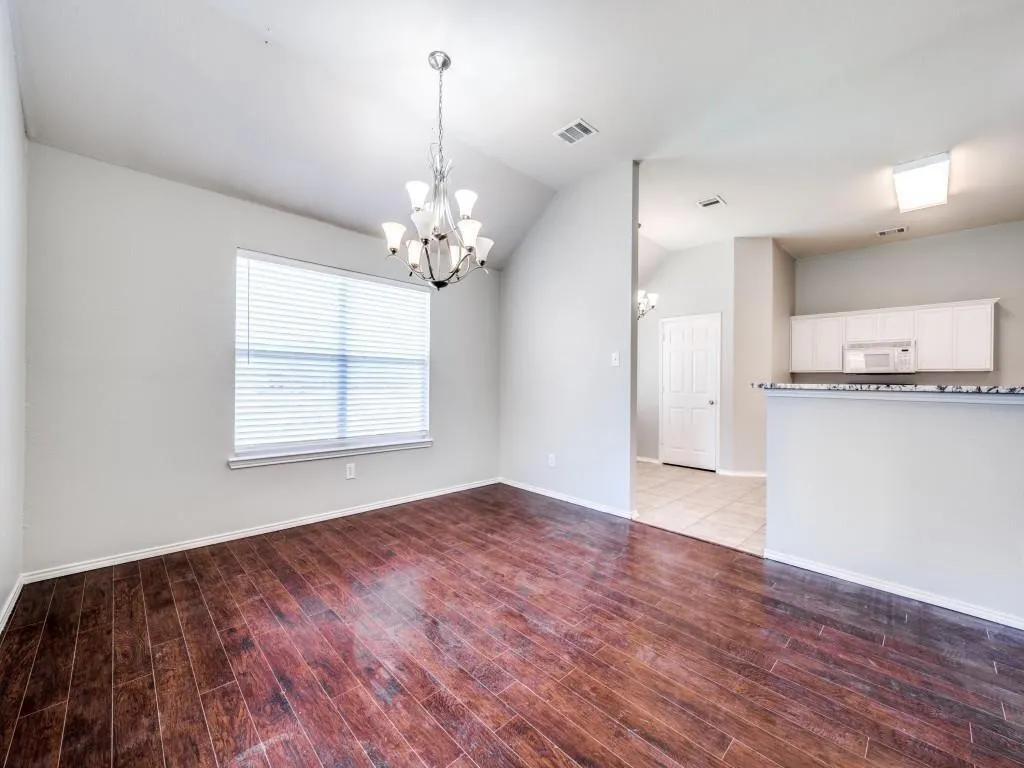 Single Family Residence For Rent in Collin County , 2844 Saddlebred Trail, Celina, Texas 75009, 4 Bedroom, 2 Bathroom, 2 Garage spaces, 1,941 Sqft, built in 2006, mls#21402263, Real Estate Agent in Celina, Homes For Rent in Collin county, Homes For Rent in Celina, Realtor in Celina Texas, Real Estate Brokerage Independent Realty Texas, Luminita Cordes Realtor