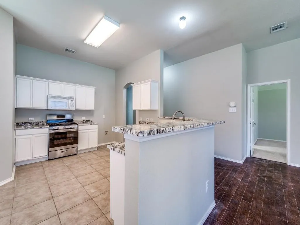 Single Family Residence For Rent in Collin County , 2844 Saddlebred Trail, Celina, Texas 75009, 4 Bedroom, 2 Bathroom, 2 Garage spaces, 1,941 Sqft, built in 2006, mls#21402263, Real Estate Agent in Celina, Homes For Rent in Collin county, Homes For Rent in Celina, Realtor in Celina Texas, Real Estate Brokerage Independent Realty Texas, Luminita Cordes Realtor